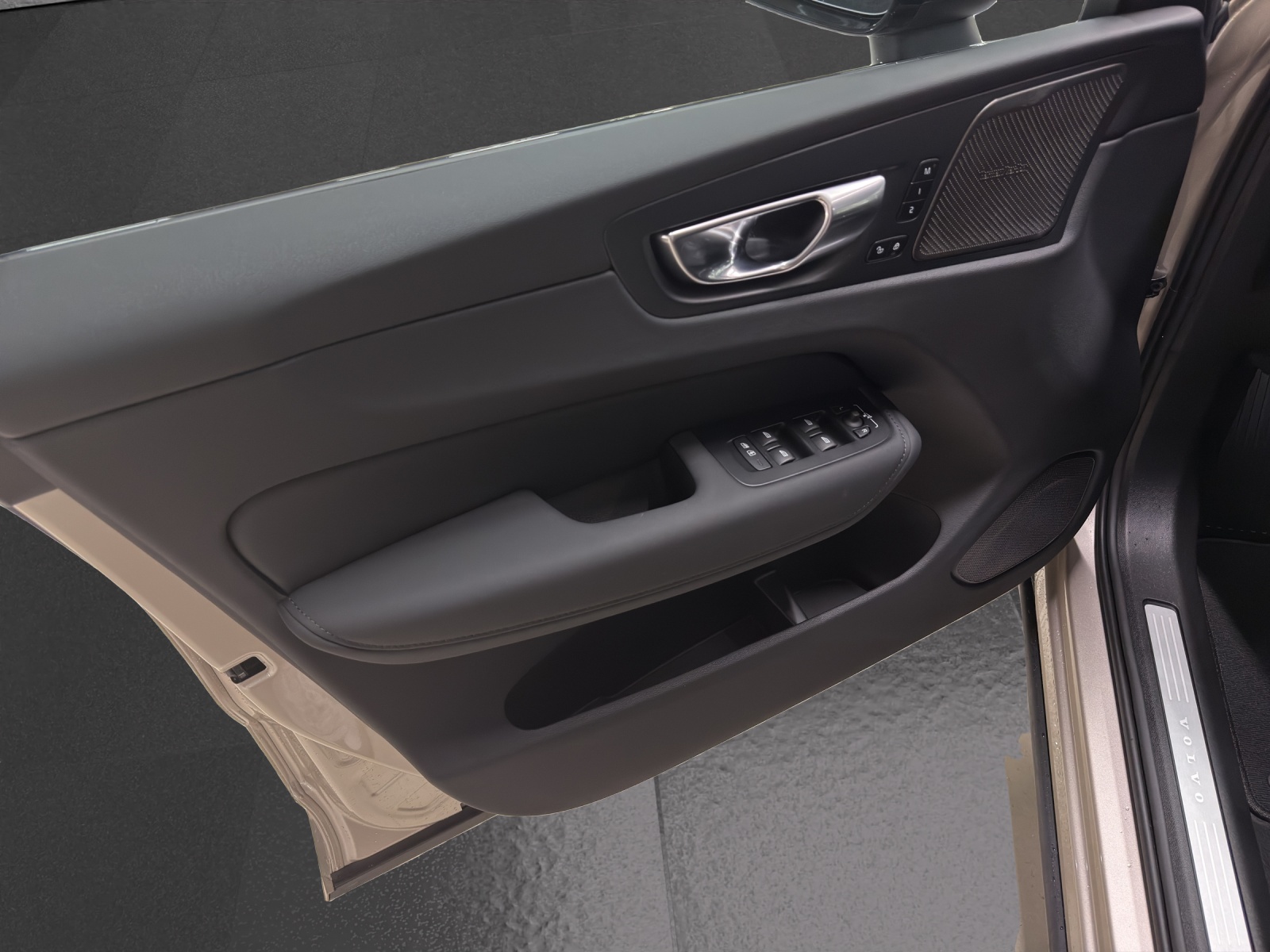 Image VOLVO XC60 XC60 T8 eAWD PluginHybrid Ultra Dark Geartronic