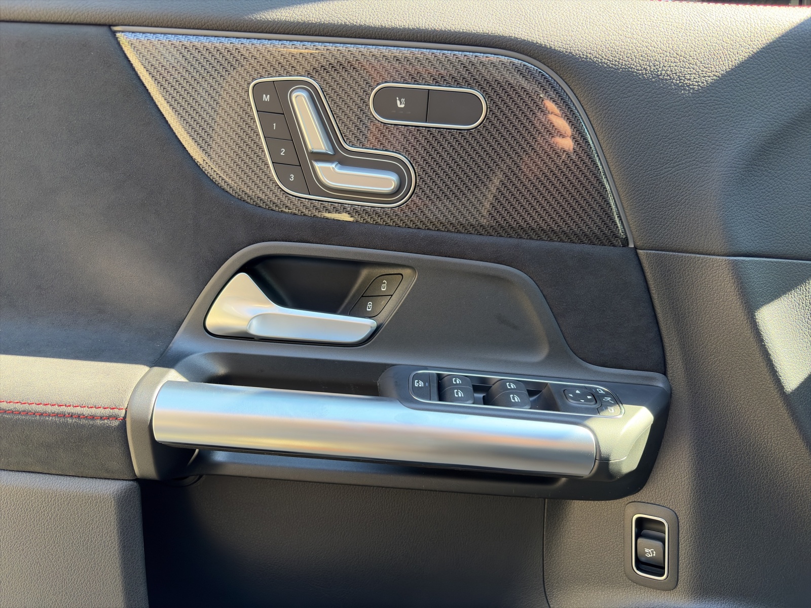 Image MERCEDES-BENZ GLA-220 GLA 220 4Matic 8G-DCT