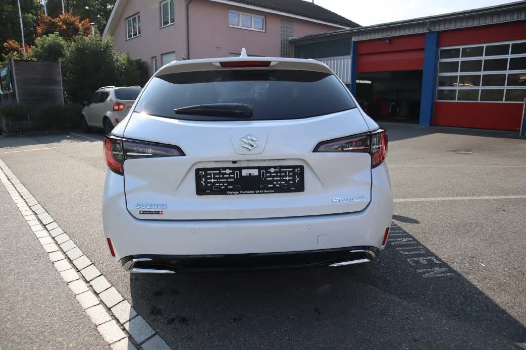 SUZUKI Swace 1.8 Compact Top Hybrid-image-10