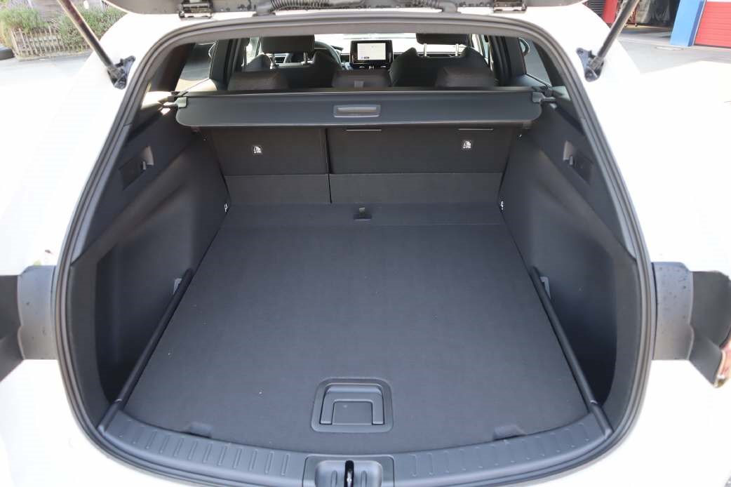 SUZUKI Swace 1.8 Compact Top Hybrid-image-9