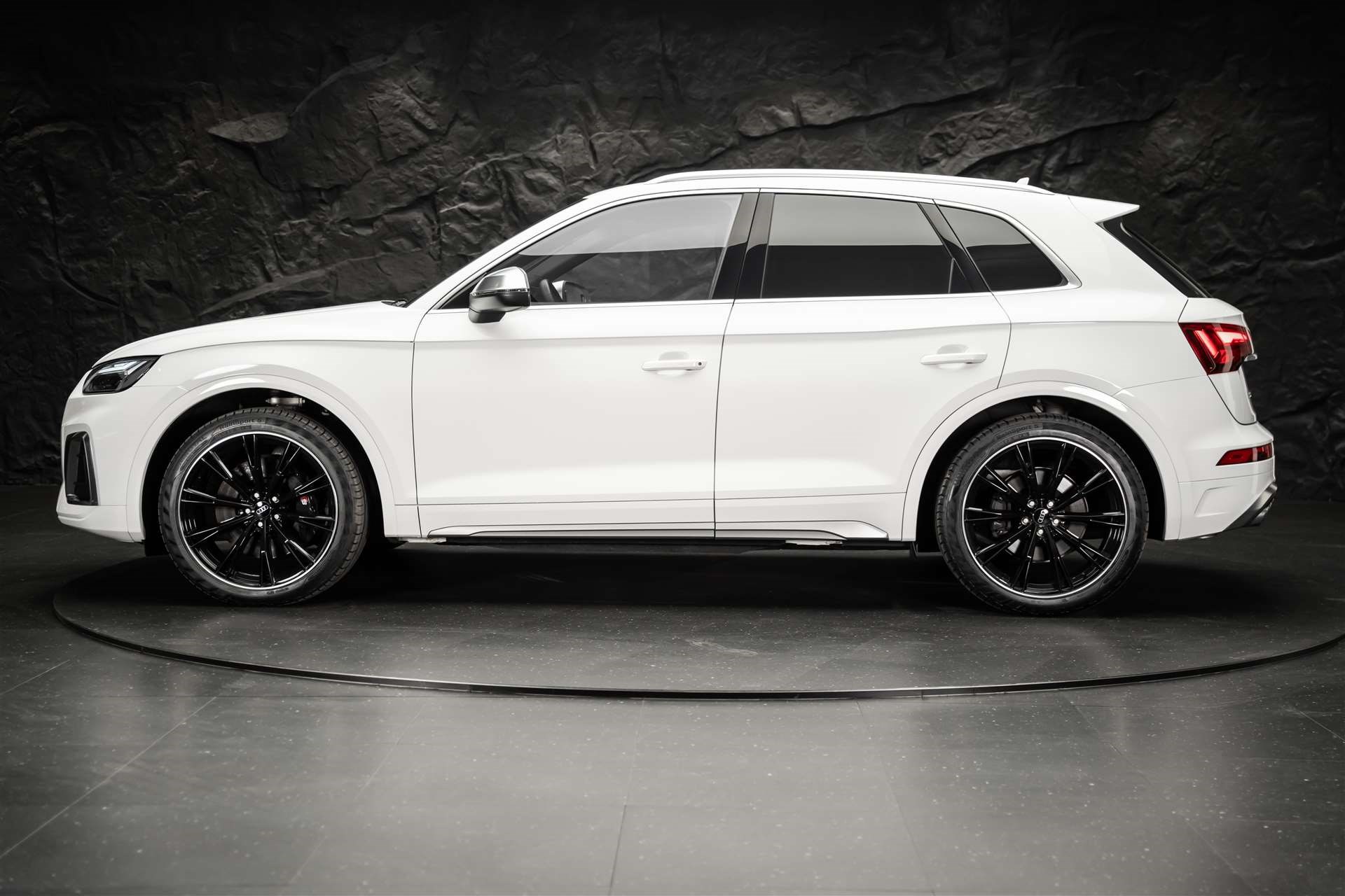 AUDI SQ5 TDI quattro tiptronic-showroom-element-1