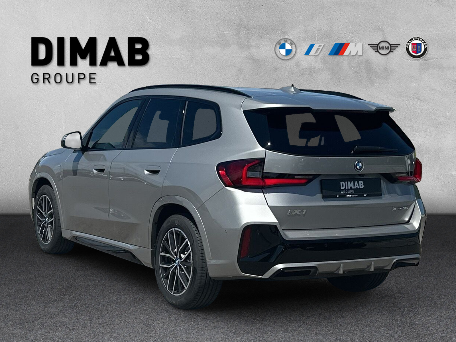 BMW iX1 xDrive 30 Edition M Sport-showroom-element-2