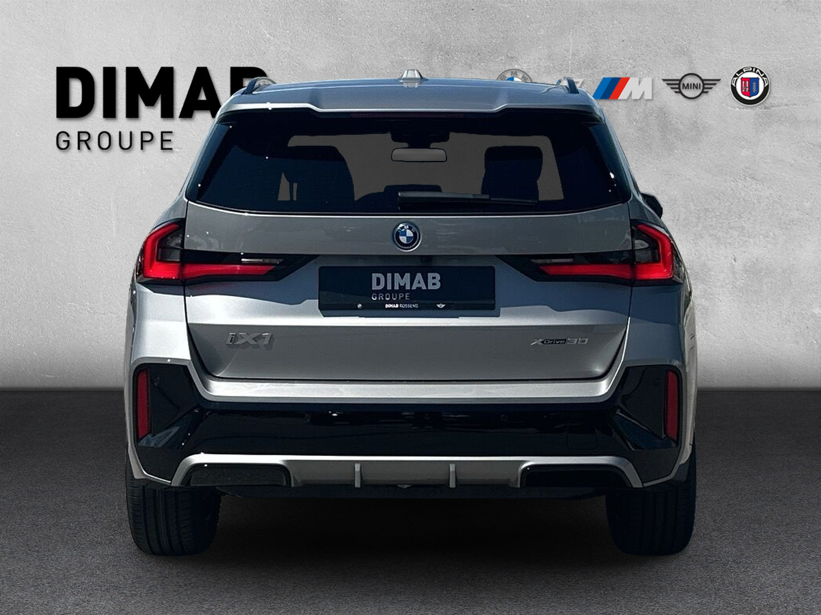 BMW iX1 xDrive 30 Edition M Sport-showroom-element-3