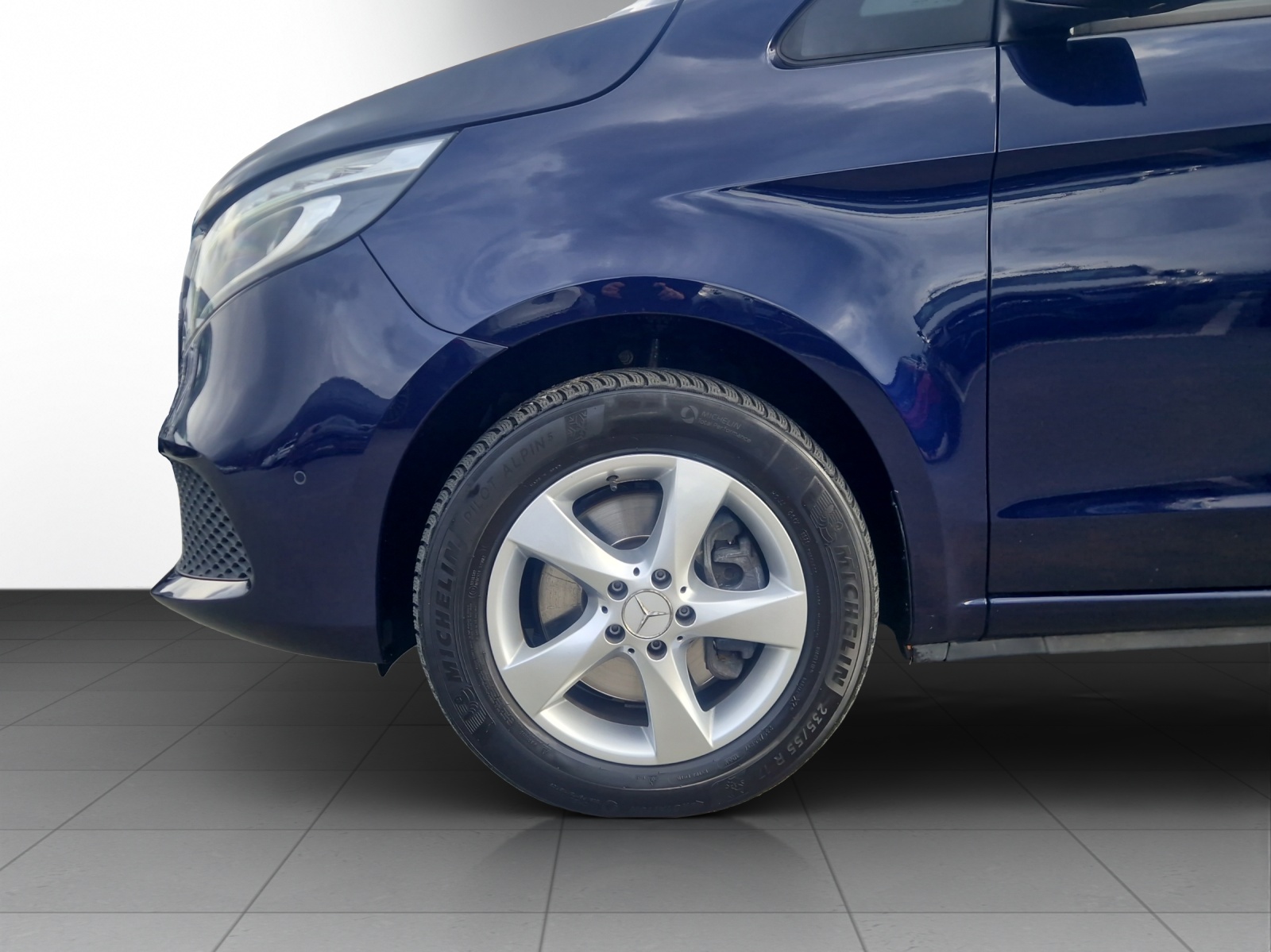 Image MERCEDES-BENZ V-220 V 220 d lang 4Matic 9G-Tronic