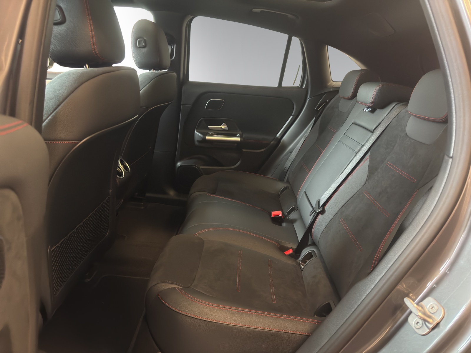 Image MERCEDES-BENZ EQA-350 EQA 350 66,5 kWh 4Matic Excellence