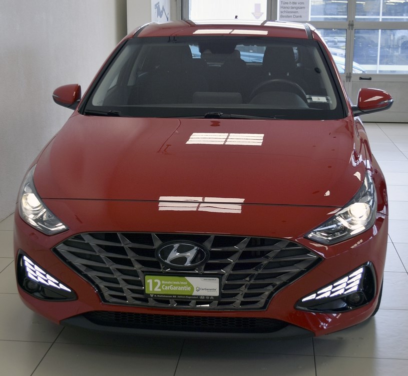 HYUNDAI i30 1.5 T-GDi Amplia-showroom-element-3