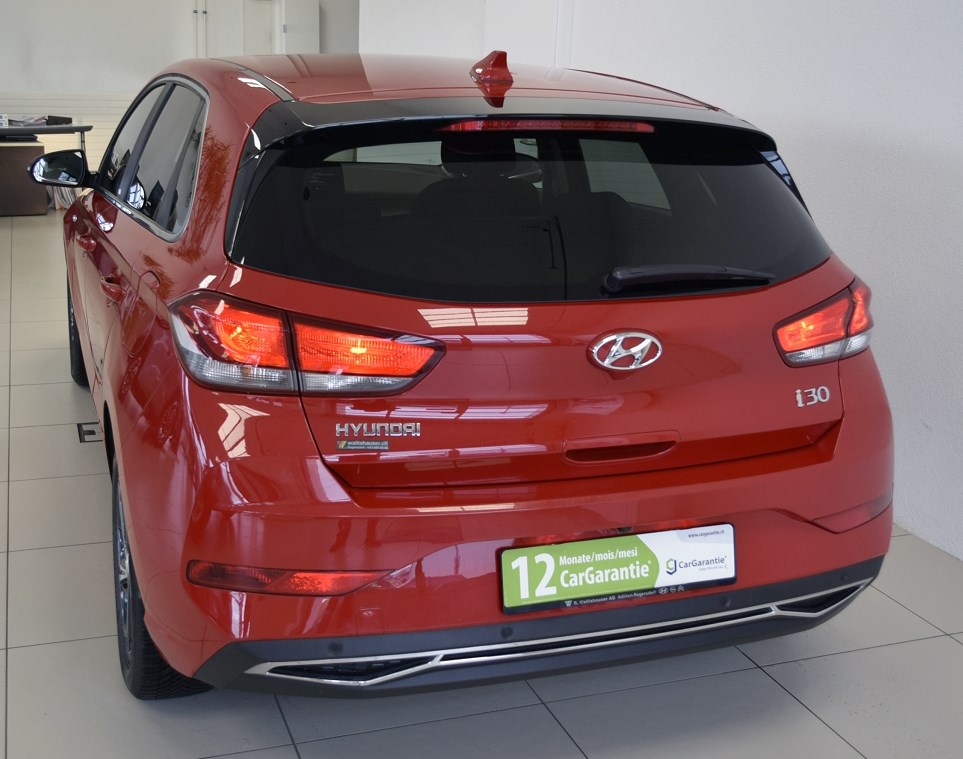 HYUNDAI i30 1.5 T-GDi Amplia-image-4