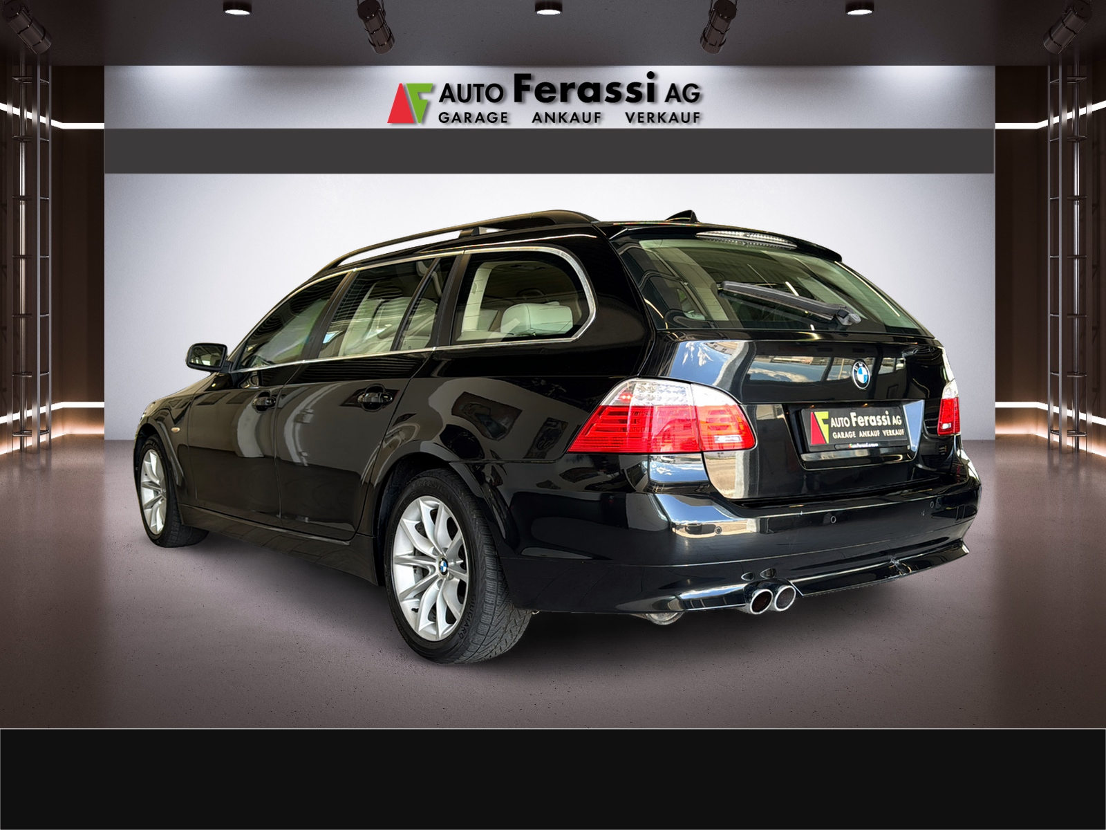 BMW 550i Touring Steptronic-showroom-element-3