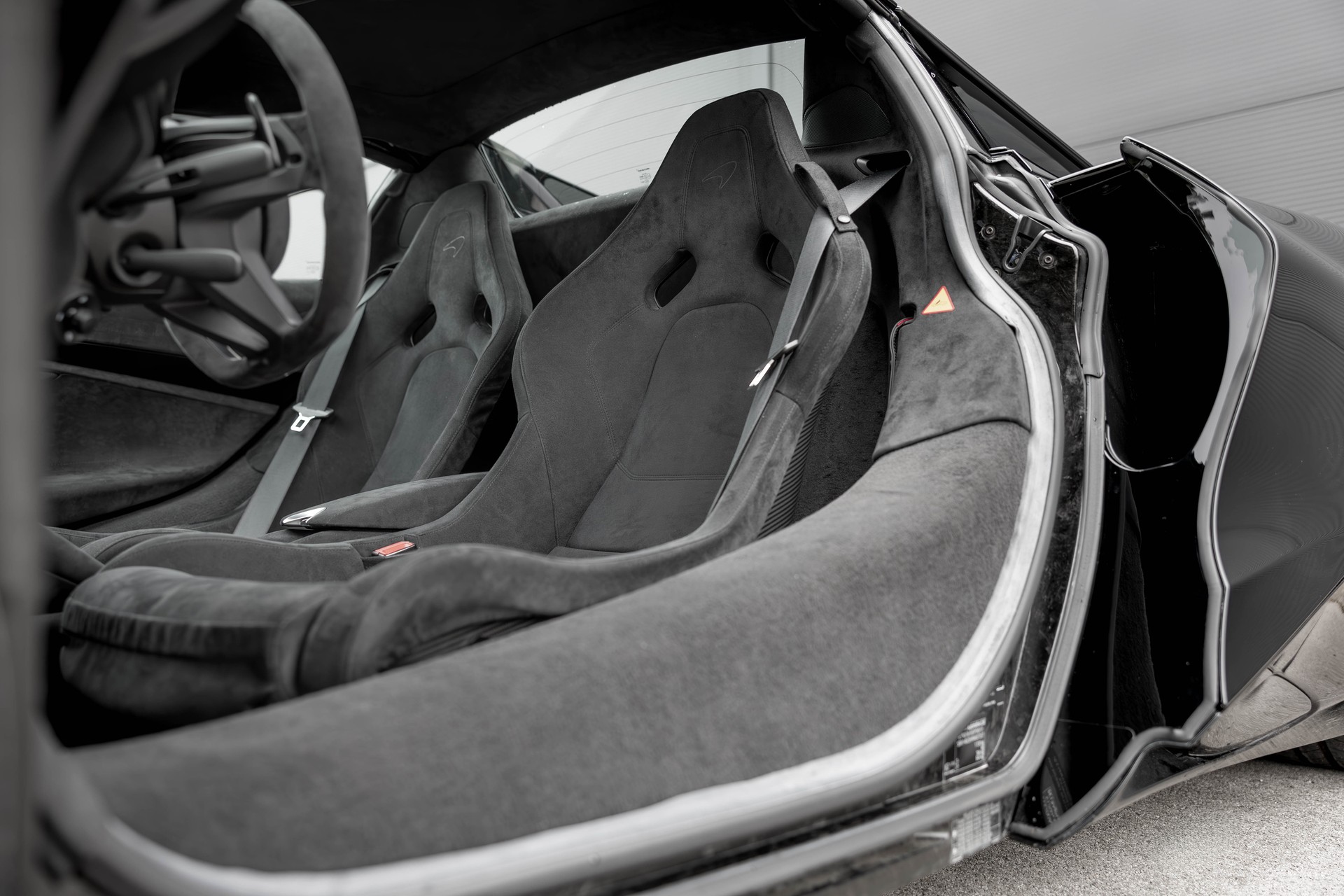 McLAREN 750S-image-6