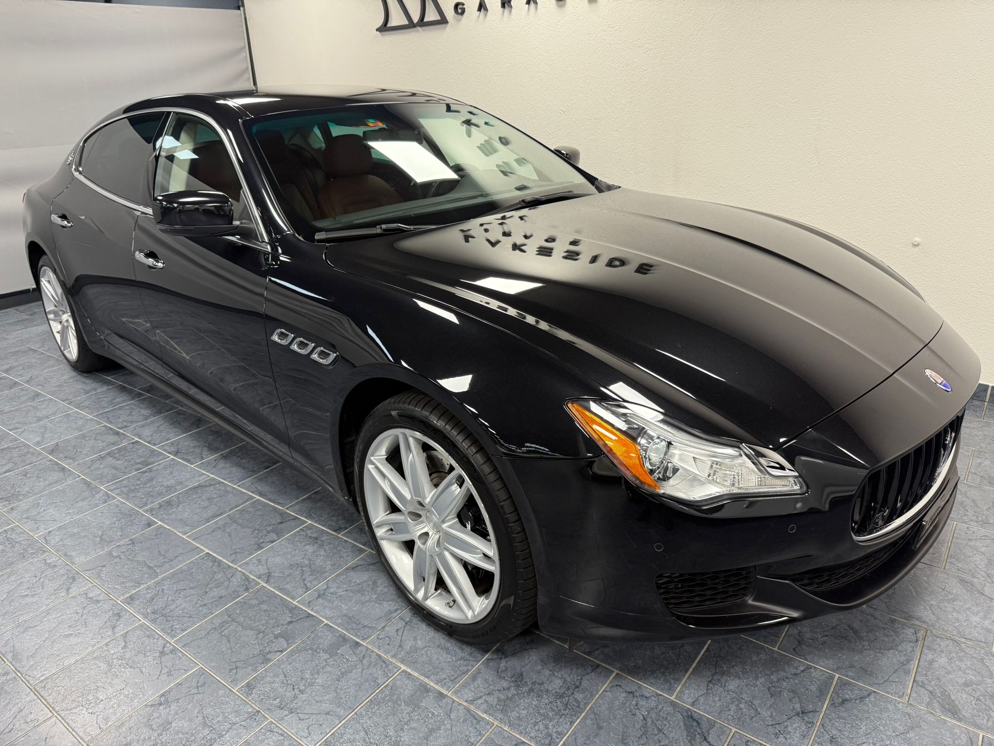 MASERATI Quattroporte 3.0 (Limousine) Maserati MASERATI Quattroporte 3.0 (Limousine)