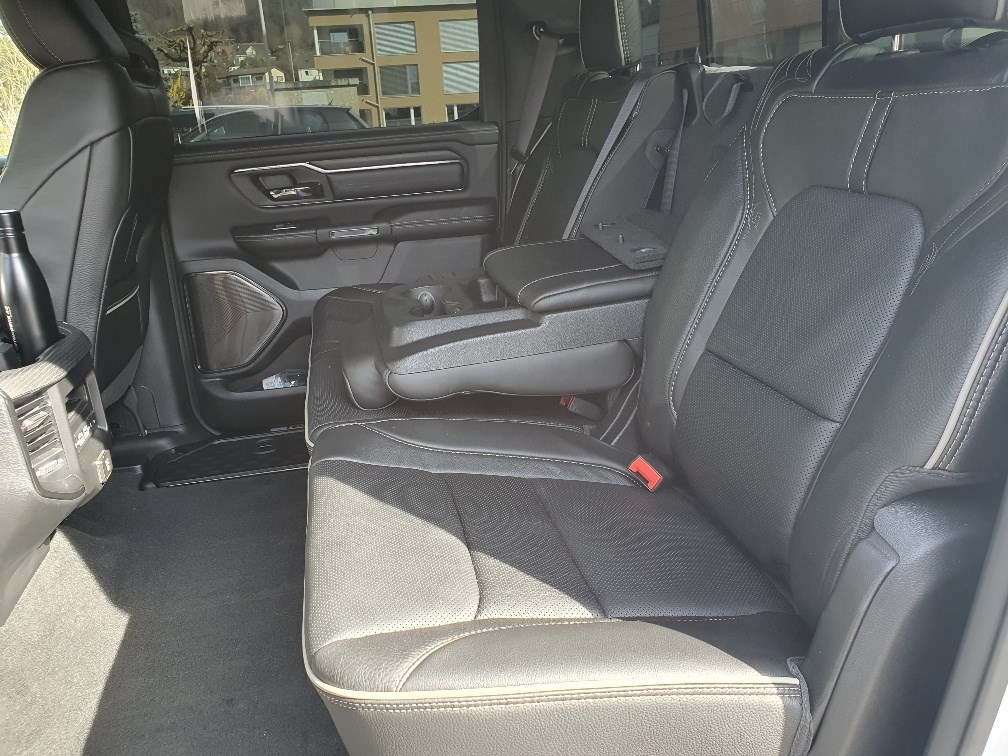 DODGE Ram 1500 5.7l V8 HEMI eTourque 4x4 Crew Cab Limited-image-14