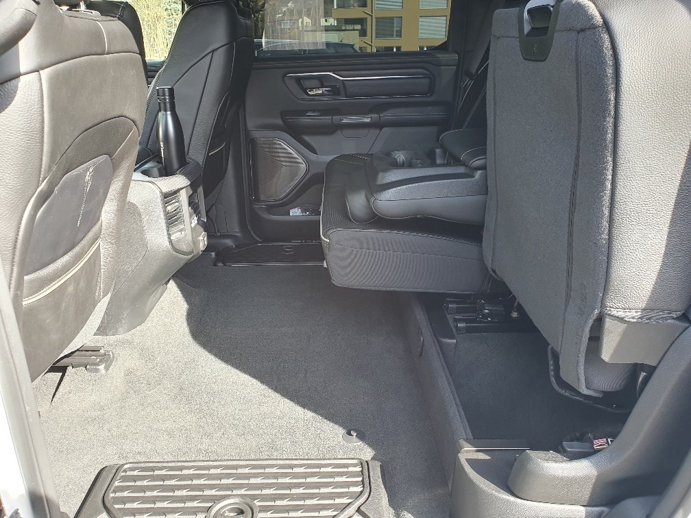 DODGE Ram 1500 5.7l V8 HEMI eTourque 4x4 Crew Cab Limited-image-15