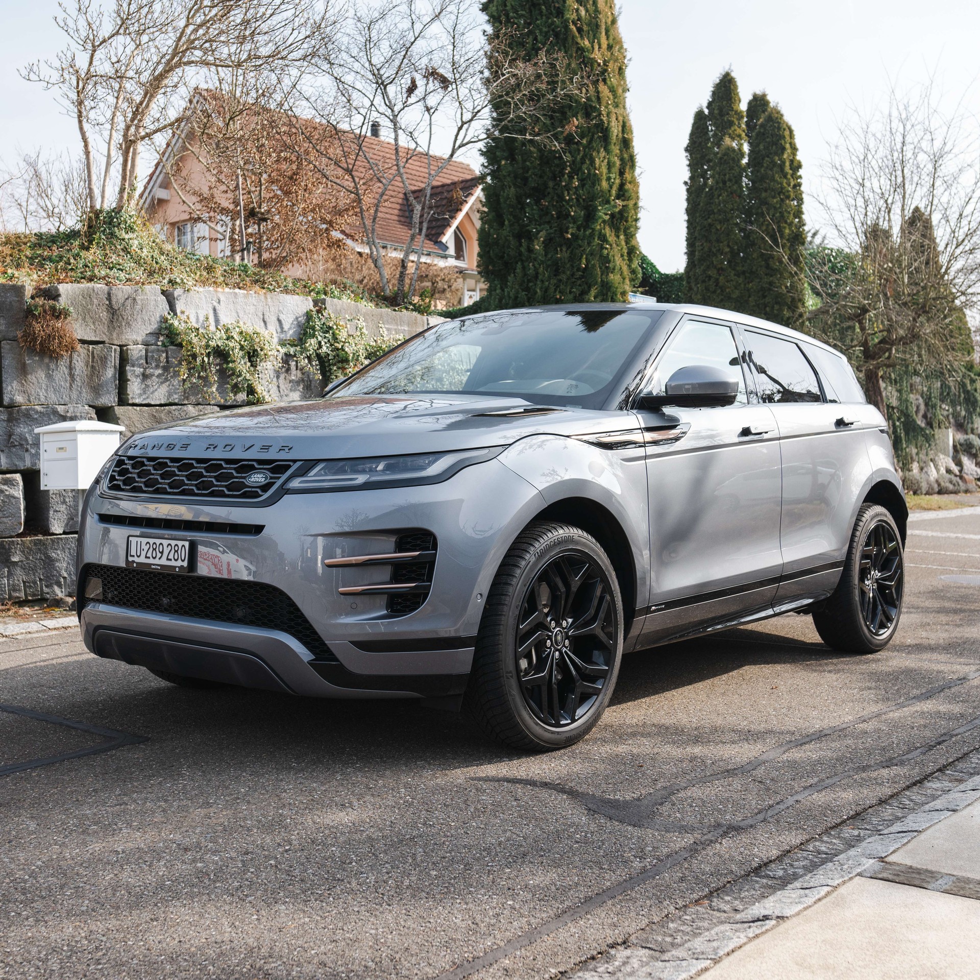 LAND ROVER Range Rover Evoque R-Dynamic P 300 HSE AT9