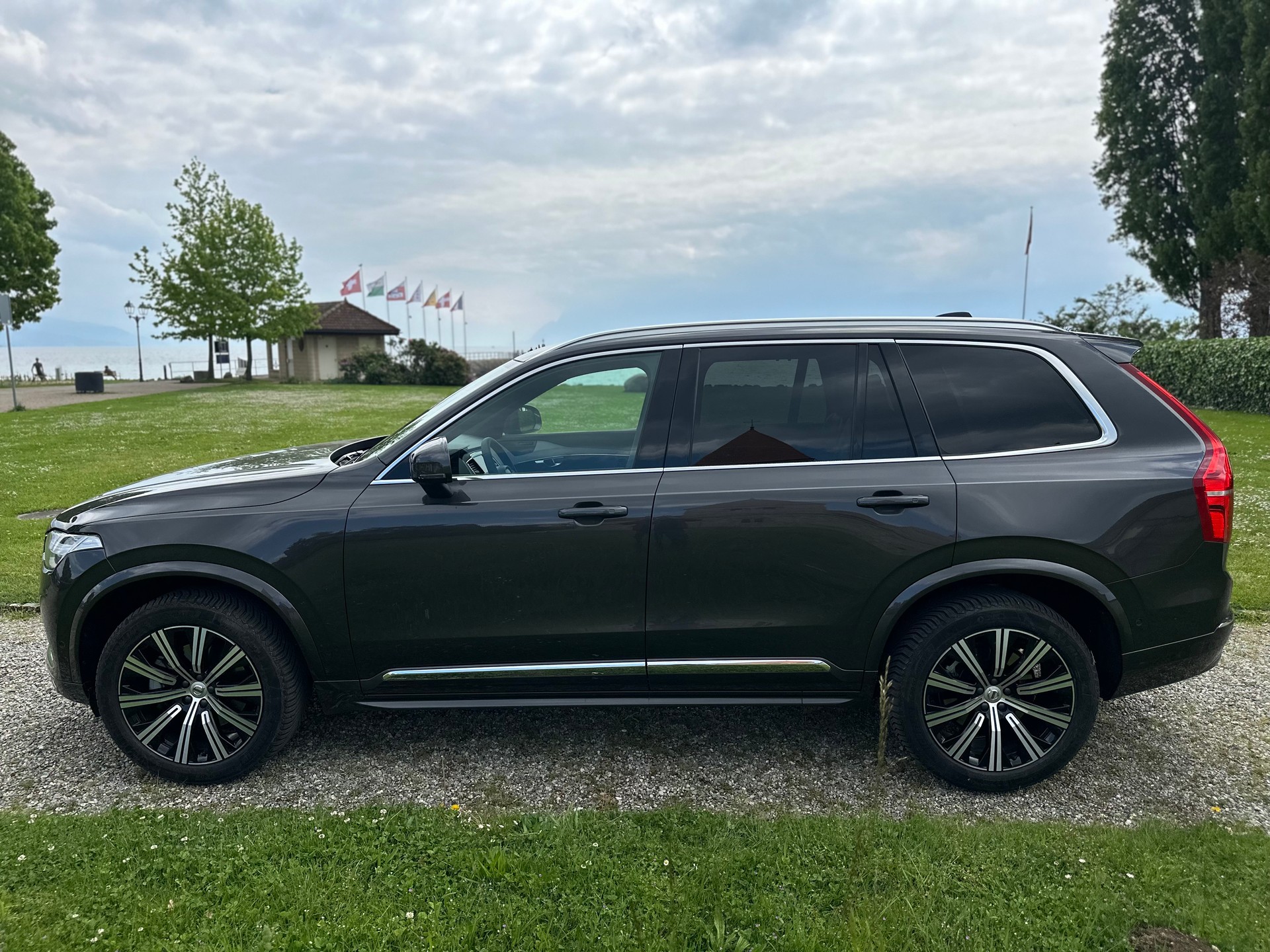 VOLVO XC90 B5 Benzin Mild Hybrid AWD Plus Bright Geartronic-image-5