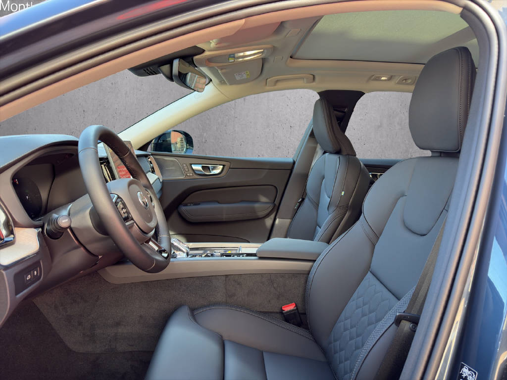 Image VOLVO XC60 XC60 2.0 T6 TE Ultra Dark eAWD