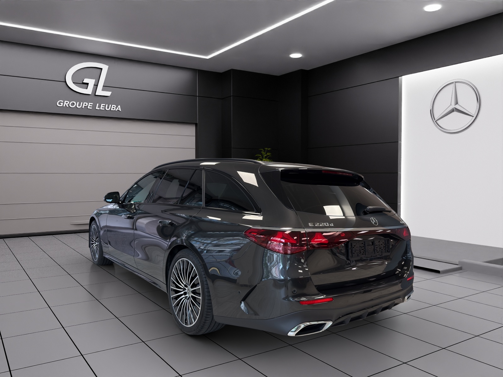 Image MERCEDES-BENZ E-220 E 220 d T 4Matic 9G-Tronic