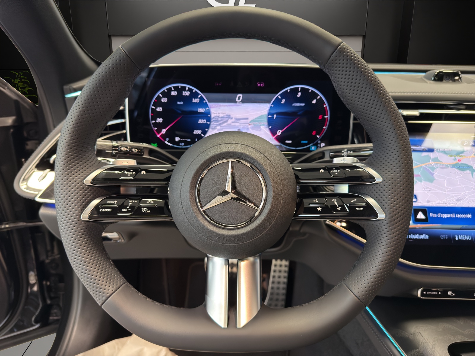 Image MERCEDES-BENZ E-220 E 220 d T 4Matic 9G-Tronic