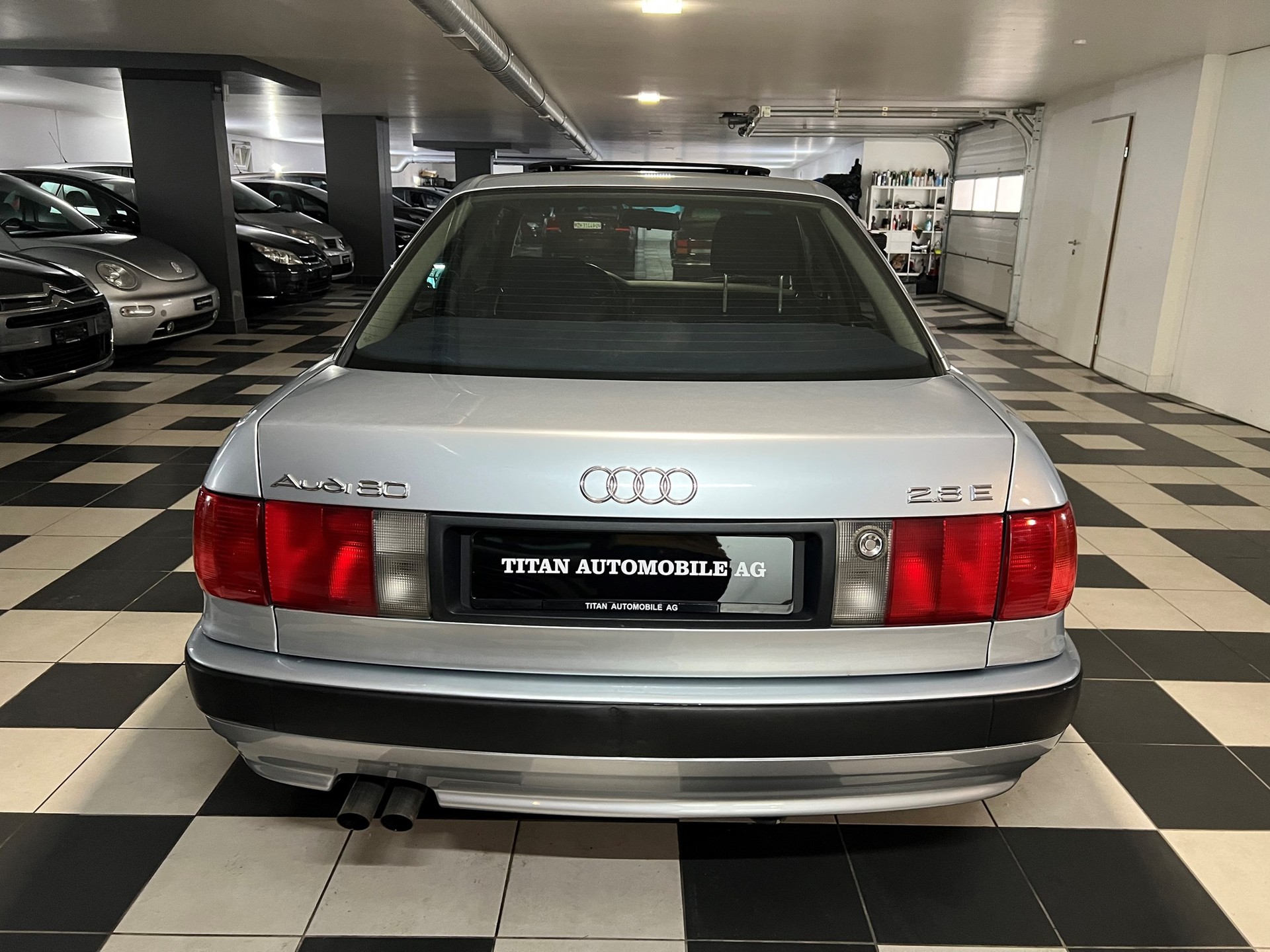 AUDI 80 2.8 E V6-showroom-element-3