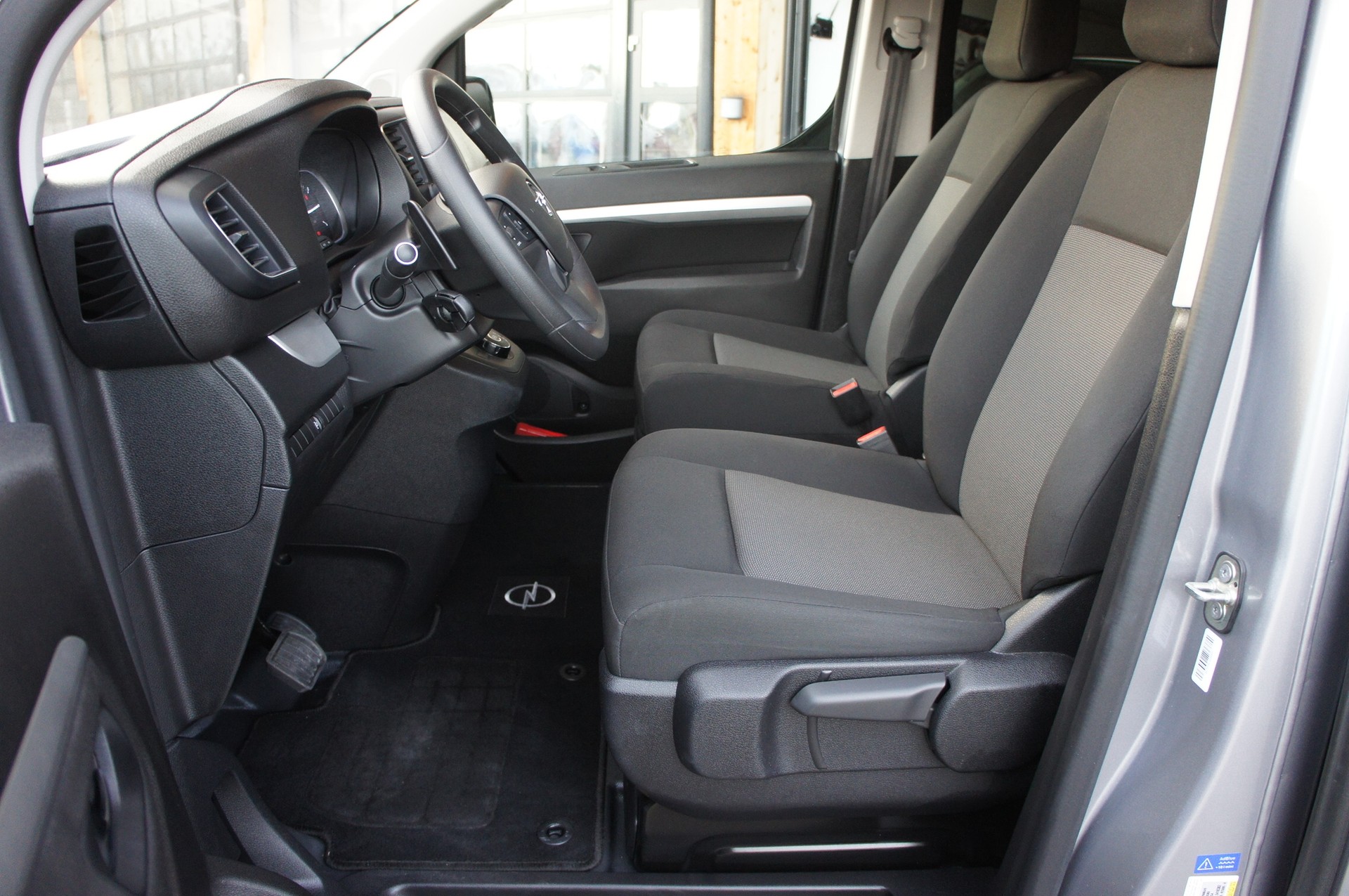 OPEL Zafira Life 2.0 CDTI Business Edition L Automatik-image-13