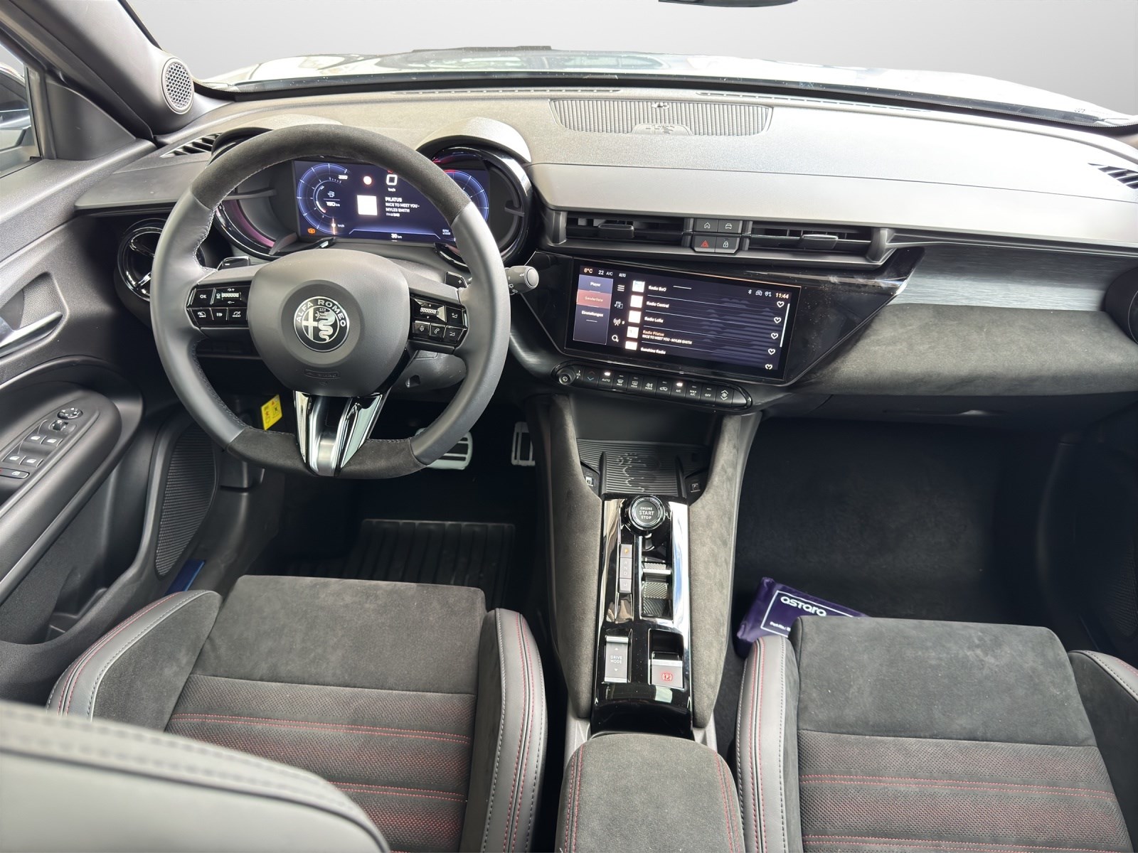 ALFA ROMEO Junior 1.2 Ibrida Speciale SPORT TECH SKY-image-5