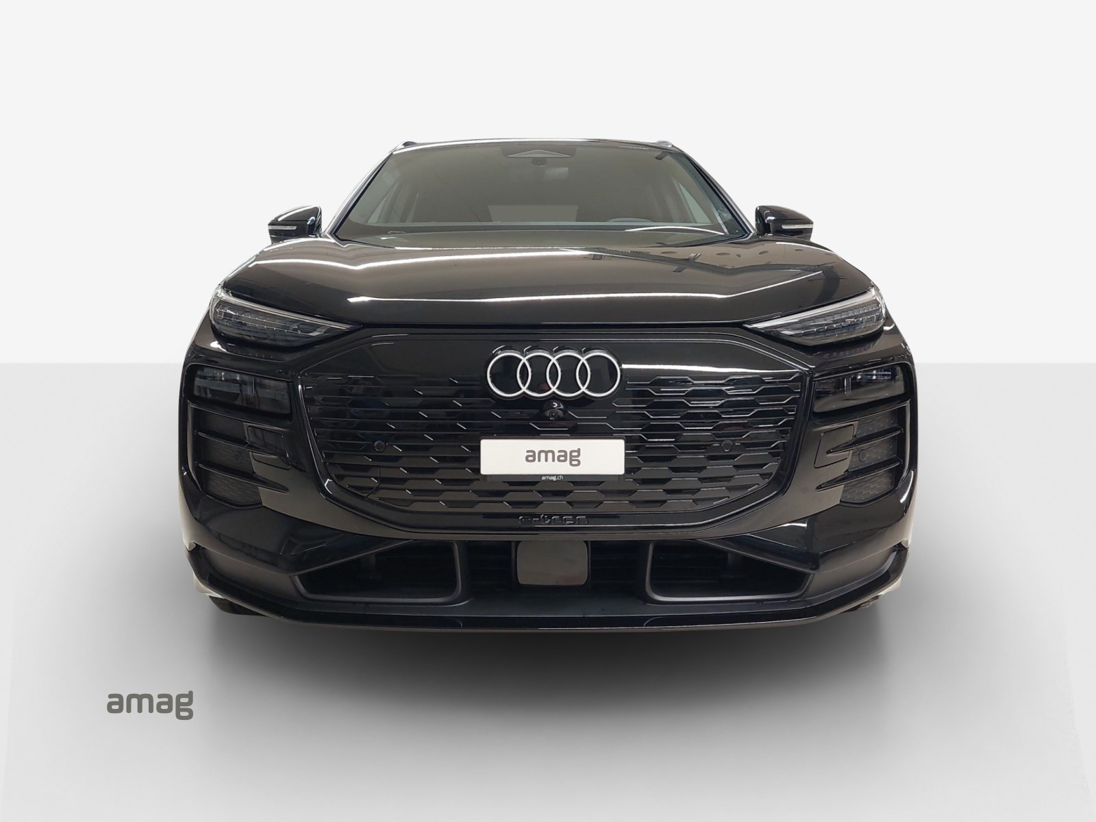 AUDI Q6 e-tron quattro-image-6