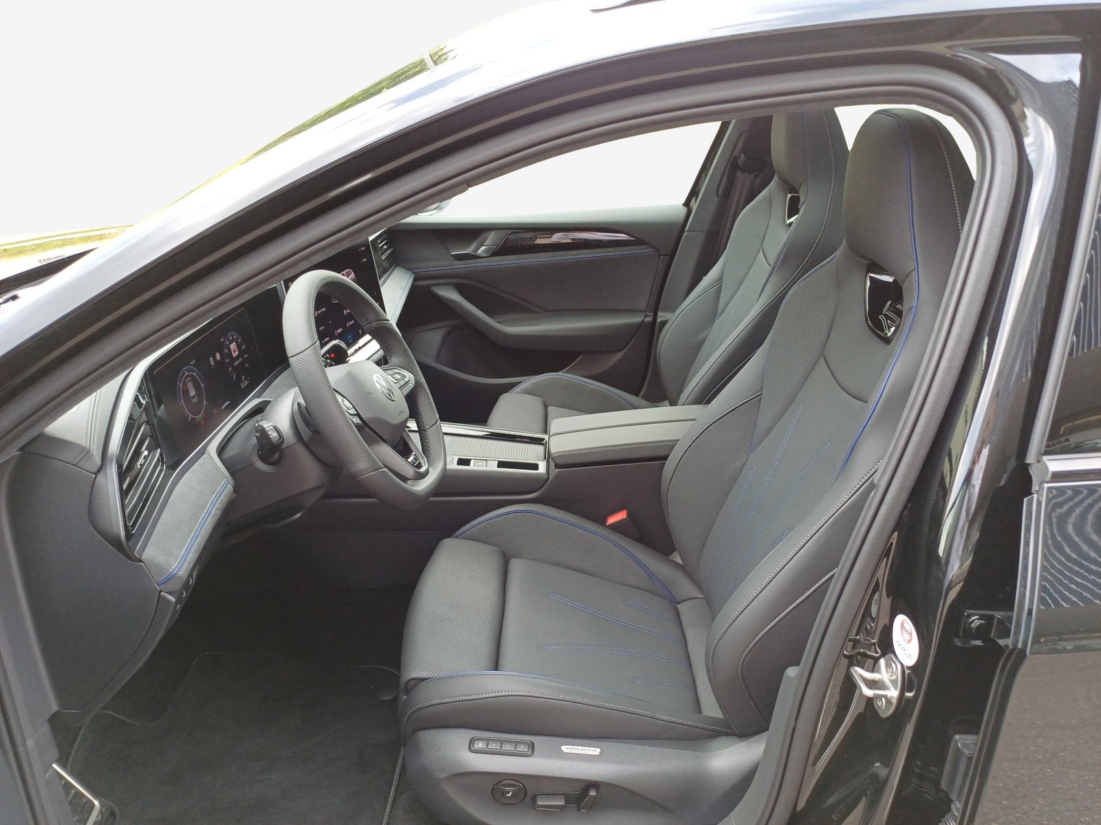 VW Passat Variant 2.0 TDI evo R-Line 4 Motion DSG-image-7