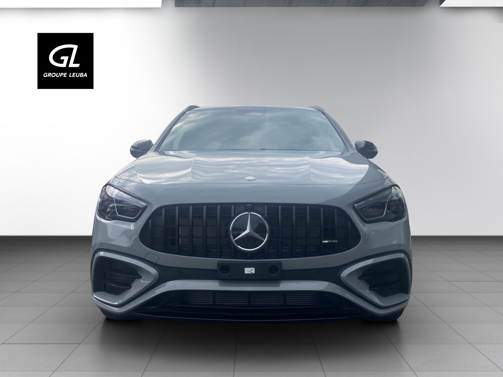 MERCEDES-BENZ GLA AMG 45 S 4Matic+ 8G-DCT-showroom-element-1