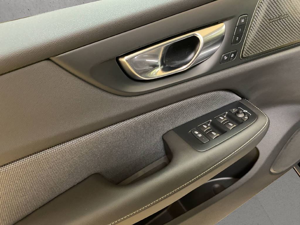 Image VOLVO V60 V60 2.0 T6 TE Ultra Dark eAWD