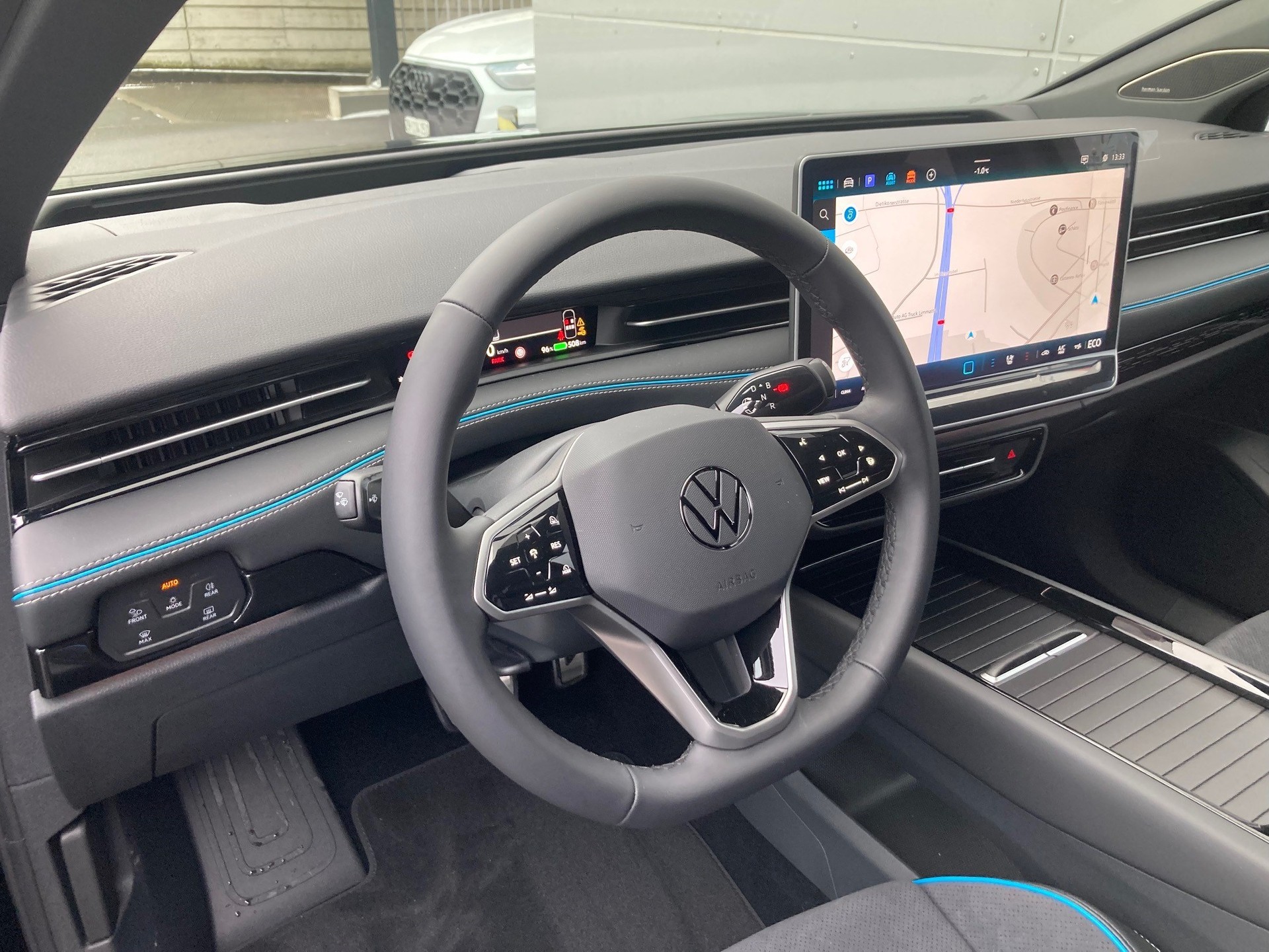 VW ID.7 Pro 77 kWh-image-12