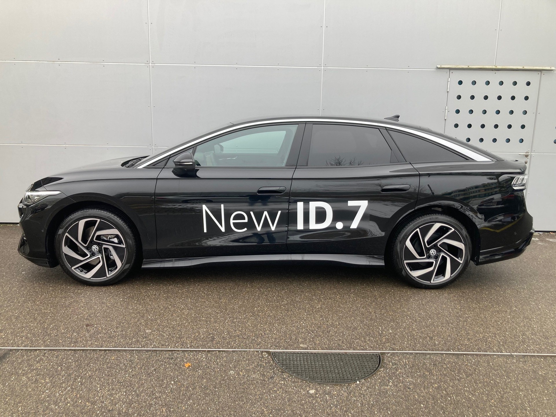 VW ID.7 Pro 77 kWh-image-1