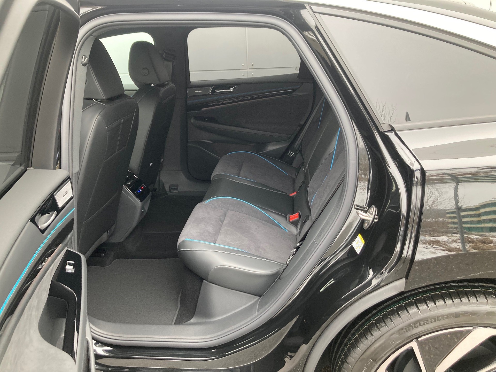 VW ID.7 Pro 77 kWh-image-8