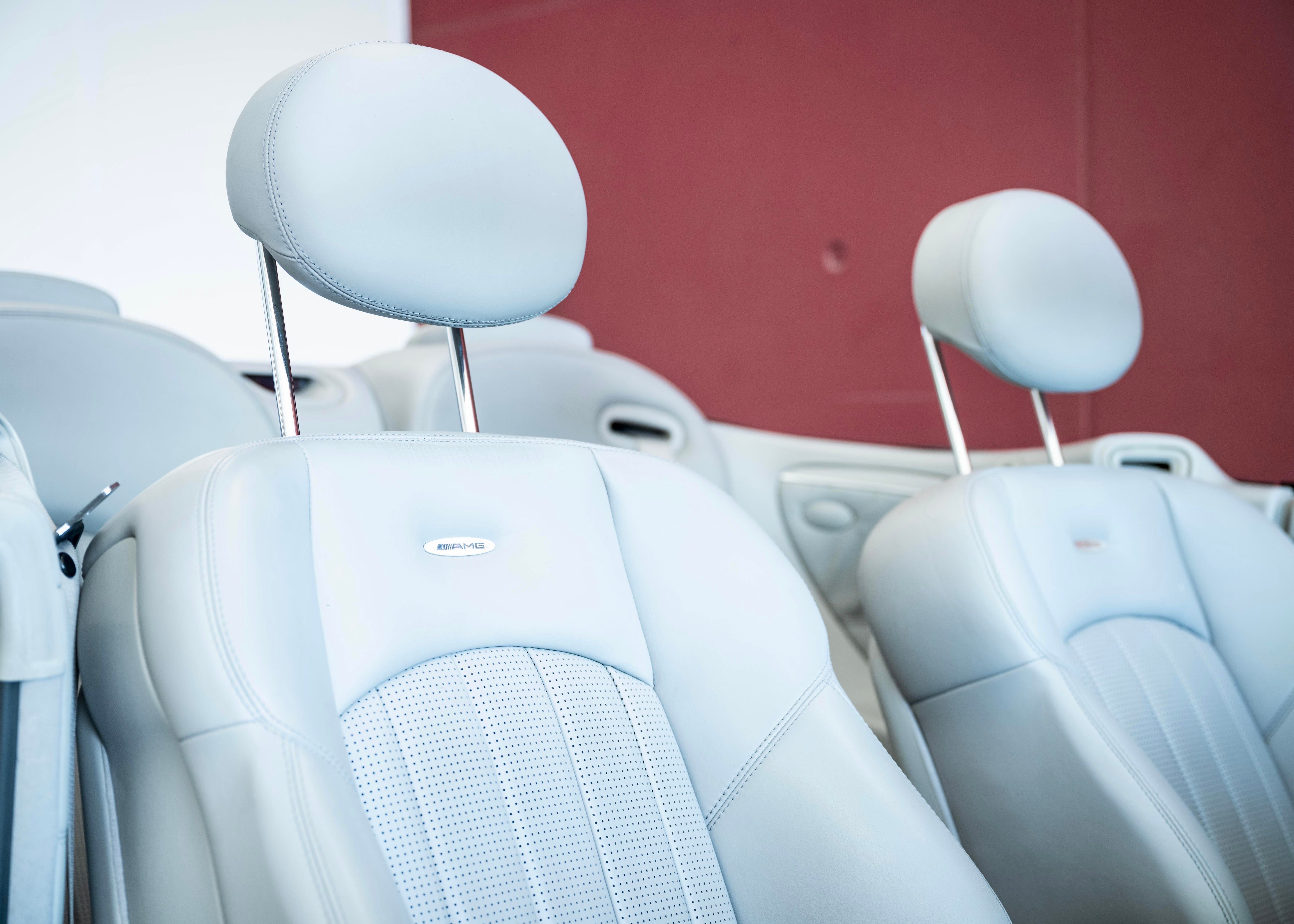 Image MERCEDES-BENZ CLK-55-AMG CLK 55 AMG Avantgarde (1st hand Swiss car, full Mercedes history) - SOLD !