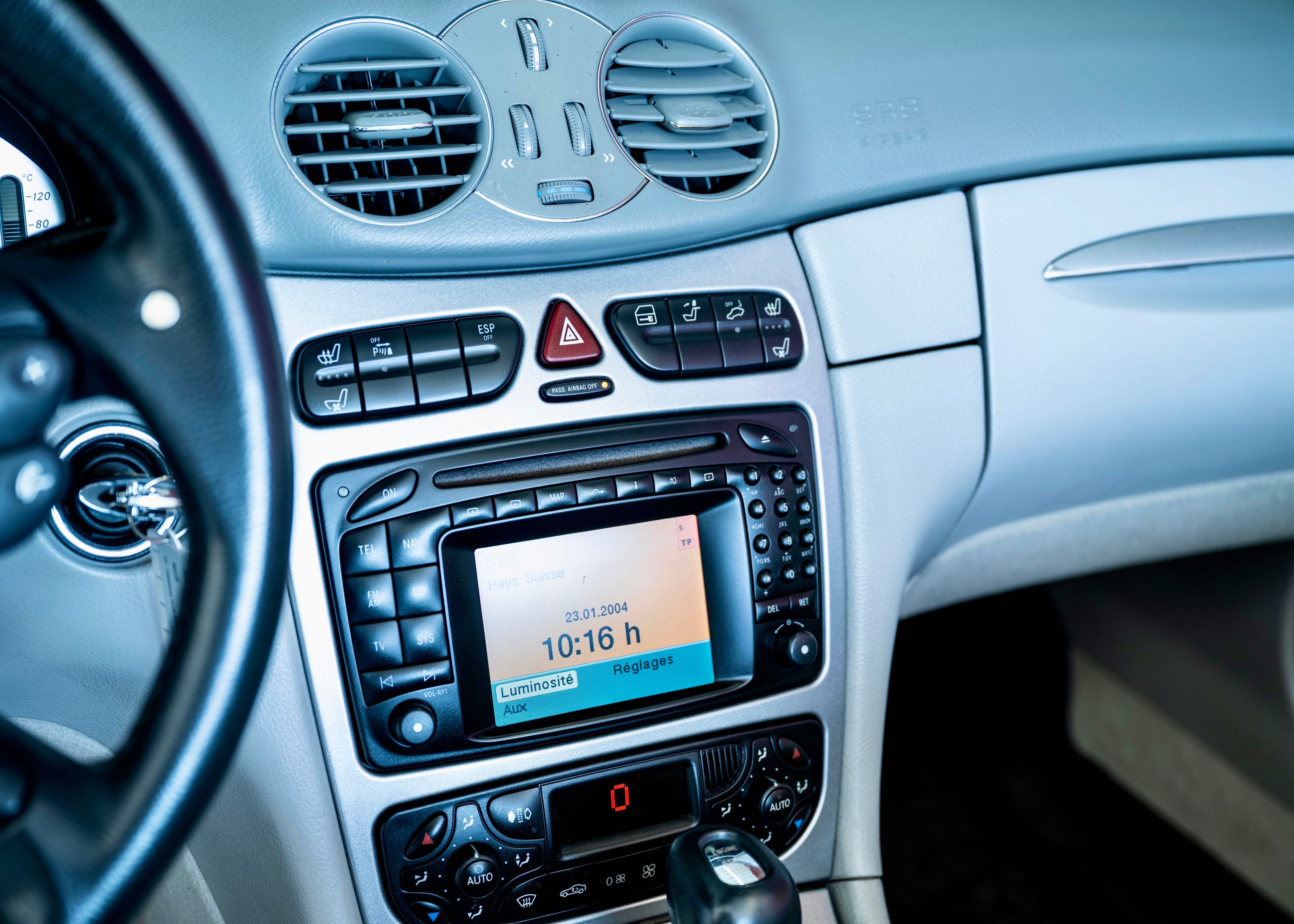 Image MERCEDES-BENZ CLK-55-AMG CLK 55 AMG Avantgarde (1st hand Swiss car, full Mercedes history) - SOLD !