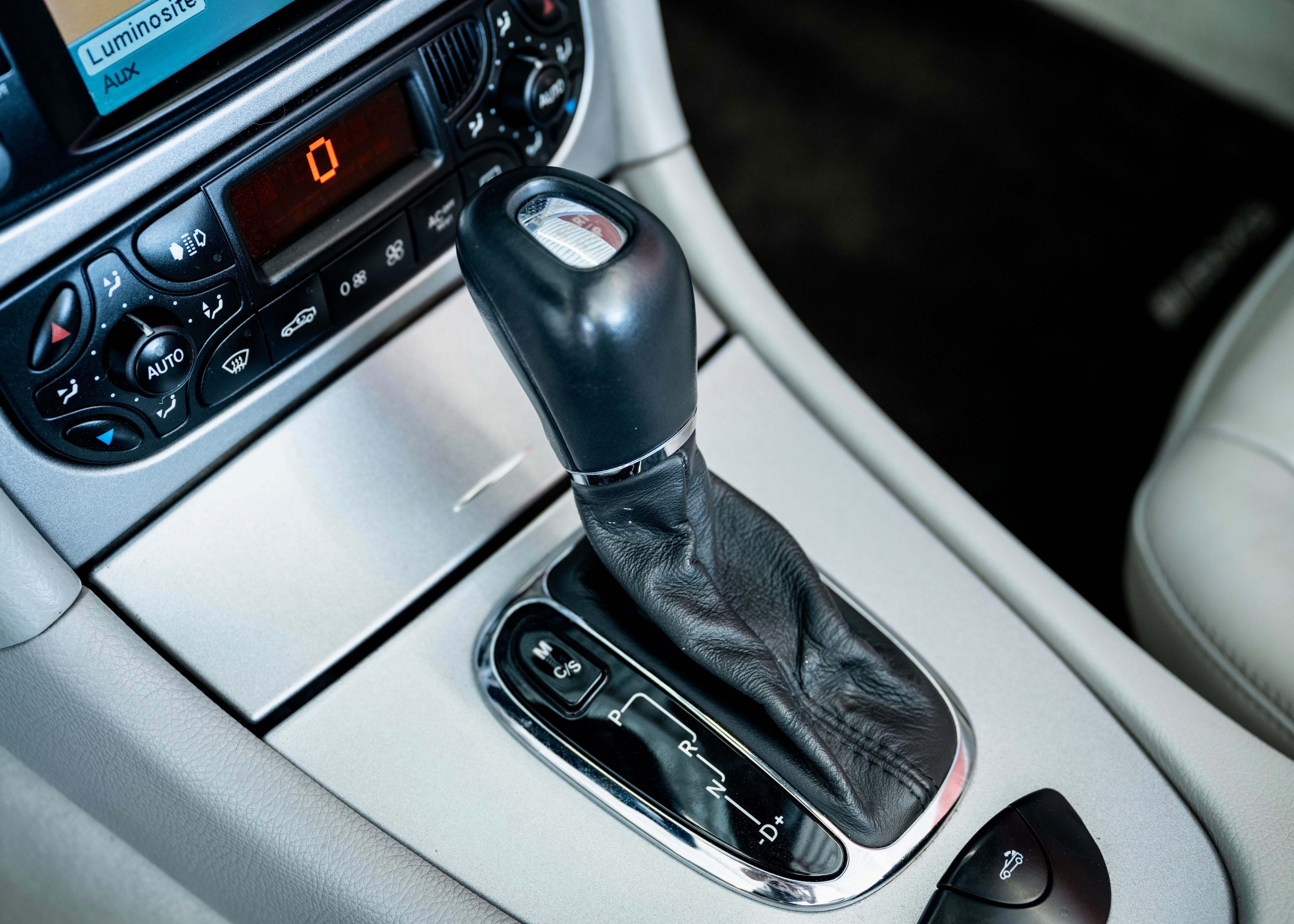 Image MERCEDES-BENZ CLK-55-AMG CLK 55 AMG Avantgarde (1st hand Swiss car, full Mercedes history) - SOLD !