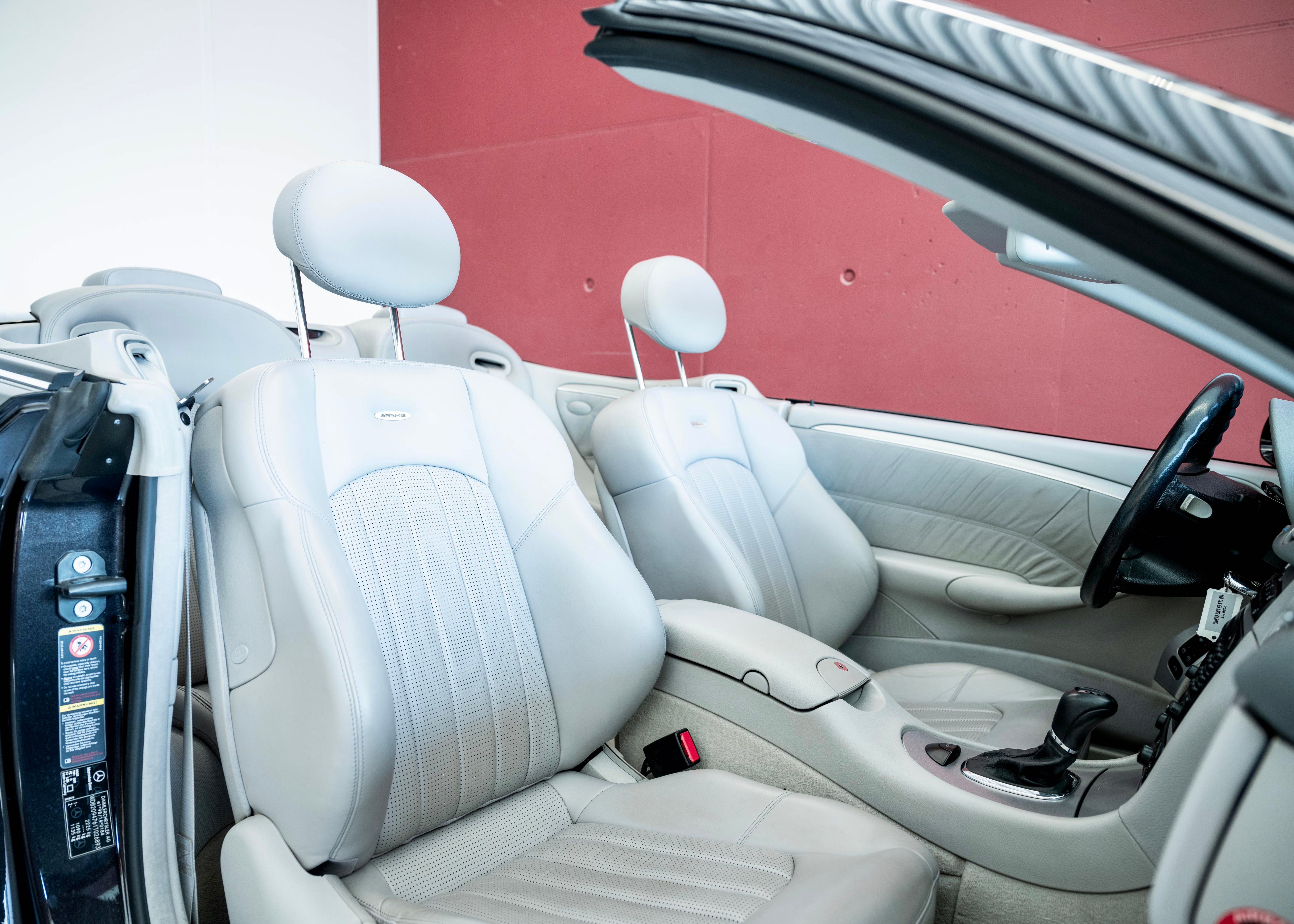 Image MERCEDES-BENZ CLK-55-AMG CLK 55 AMG Avantgarde (1st hand Swiss car, full Mercedes history) - SOLD !