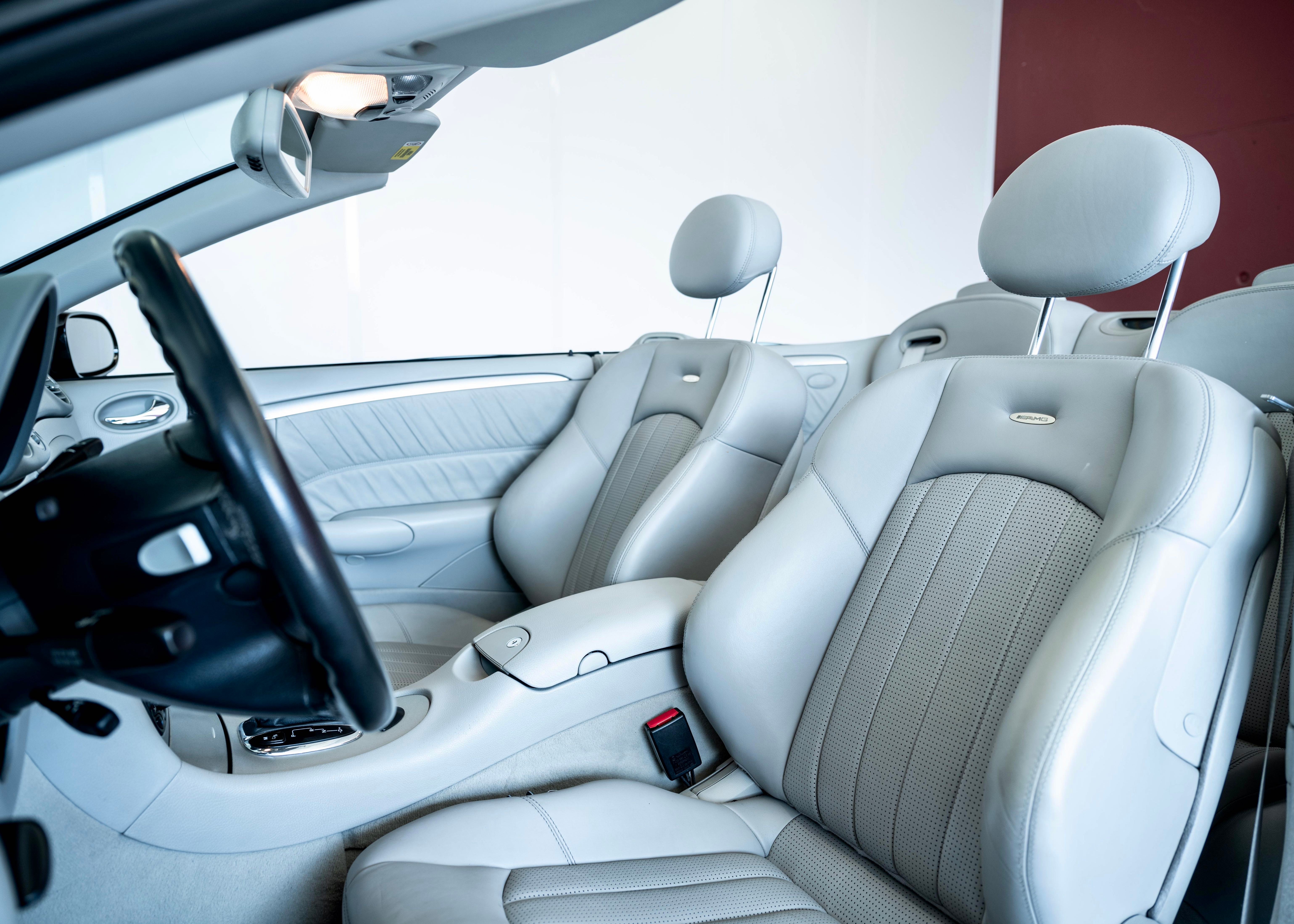 Image MERCEDES-BENZ CLK-55-AMG CLK 55 AMG Avantgarde (1st hand Swiss car, full Mercedes history) - SOLD !