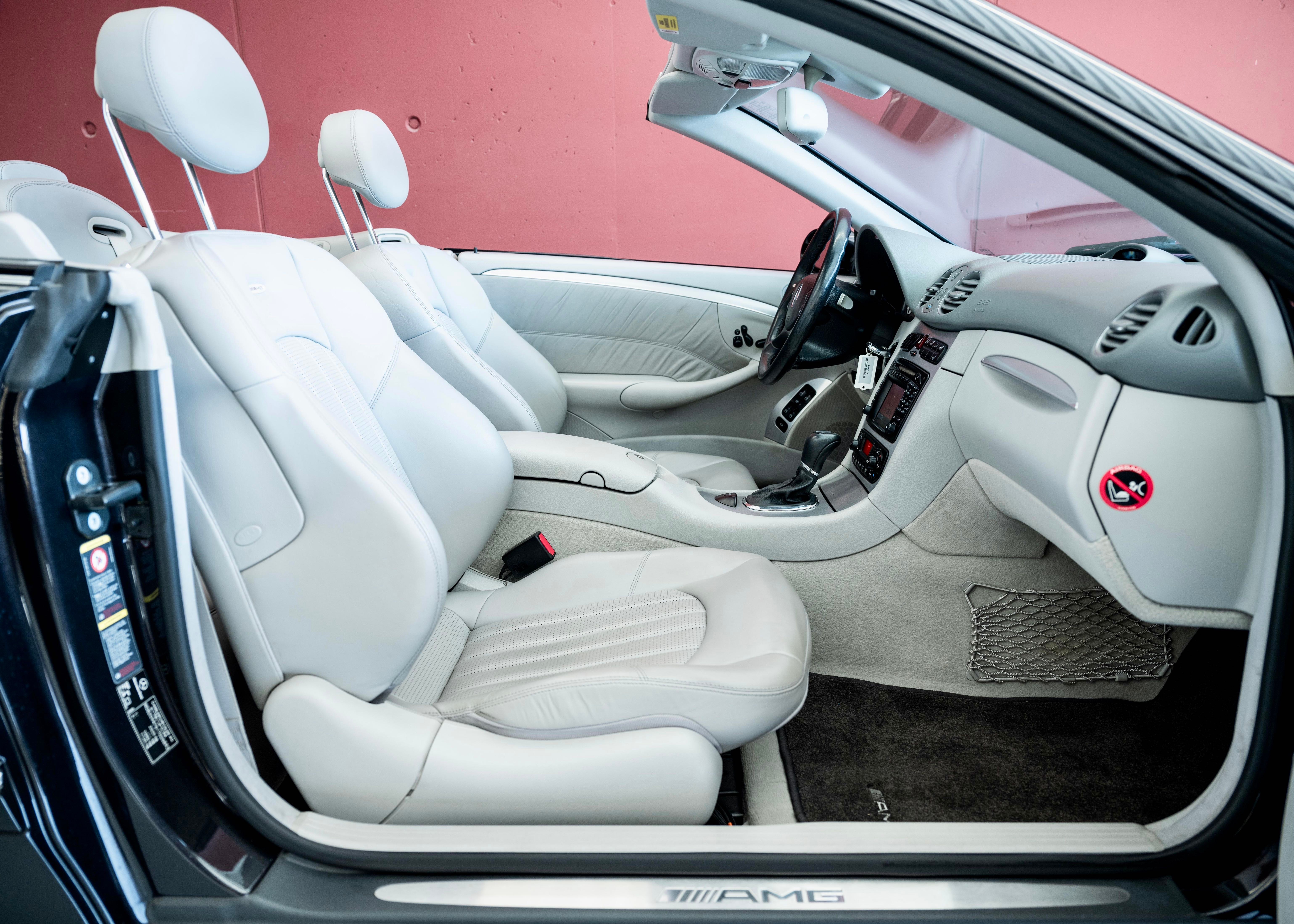 Image MERCEDES-BENZ CLK-55-AMG CLK 55 AMG Avantgarde (1st hand Swiss car, full Mercedes history) - SOLD !