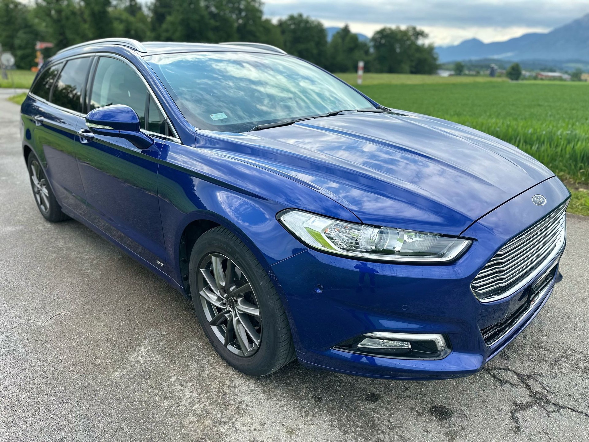 FORD Mondeo 2.0 TDCi Titanium AWD PowerShift-showroom-element-3