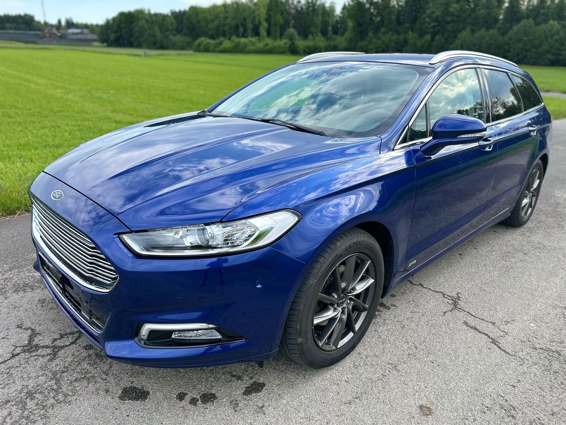 FORD Mondeo 2.0 TDCi Titanium AWD PowerShift-showroom-element-1