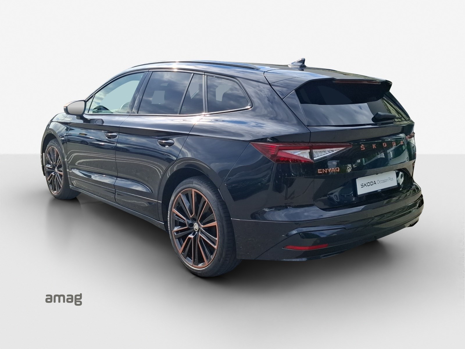 SKODA Enyaq iV 80x Founders Edition-showroom-element-2