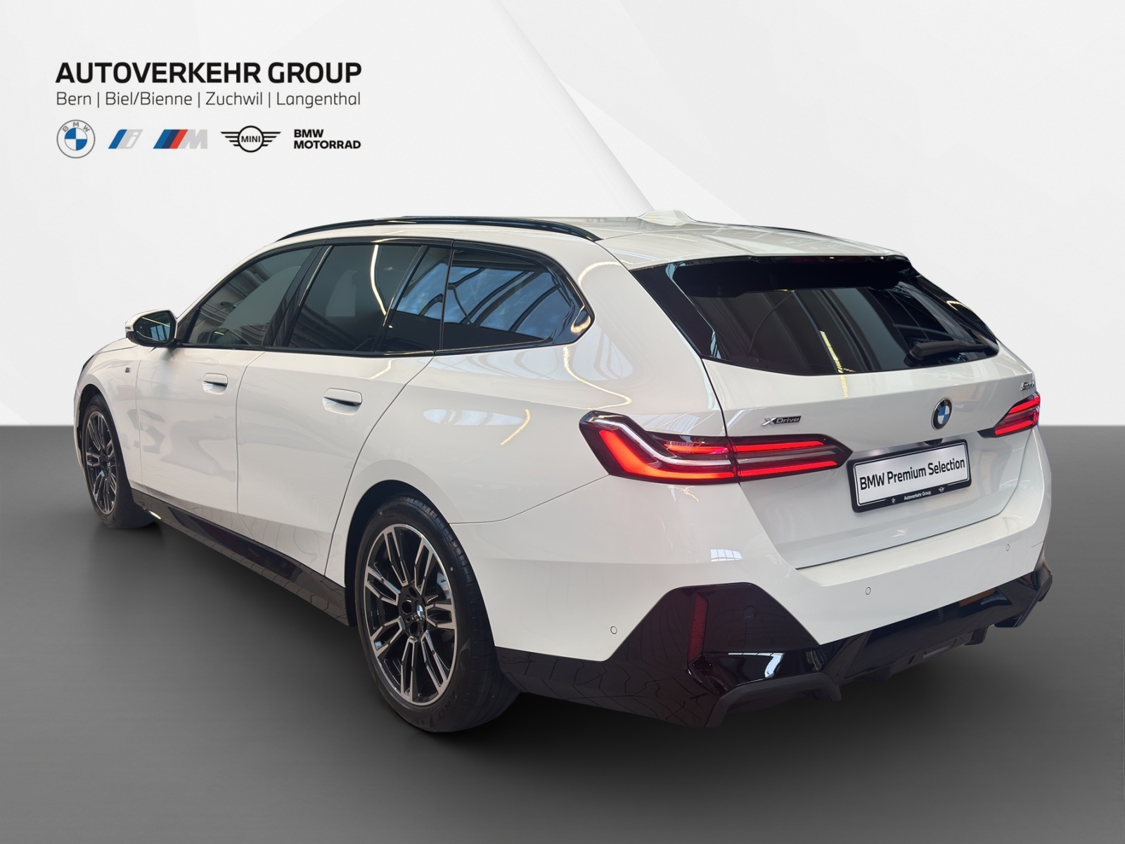 BMW 520d xDrive Touring M Sport 48V-showroom-element-3