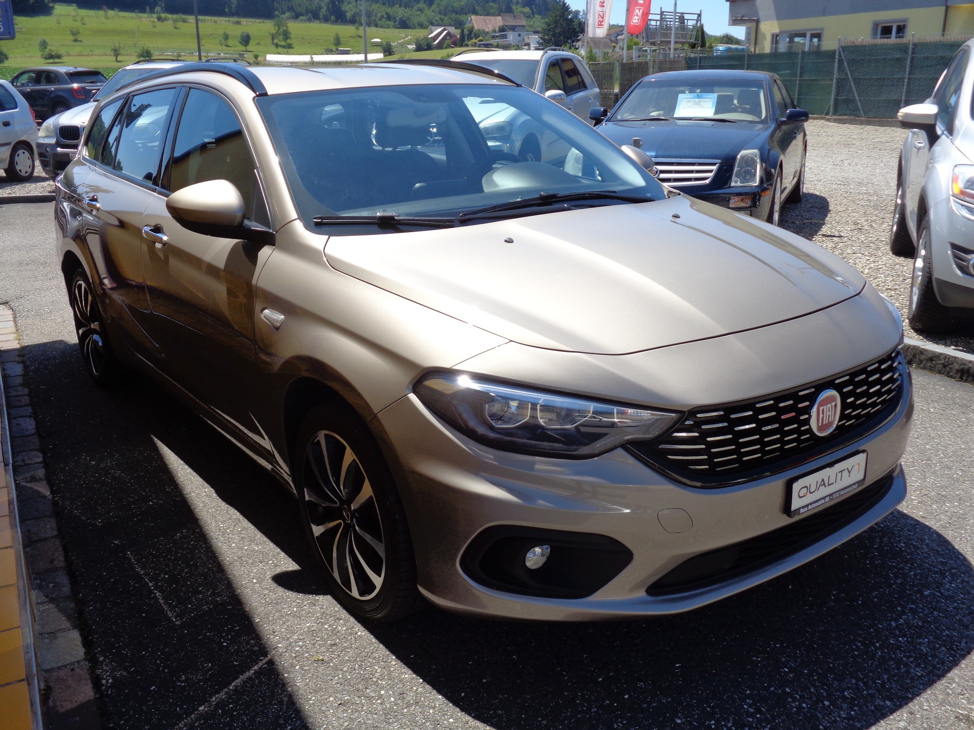 FIAT Tipo 1.6MJ Station Wagon Lounge DCT-showroom-element-3