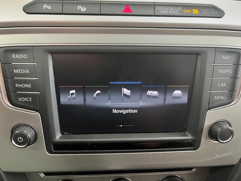 VW Passat 2.0 TDI BMT Comfortline DSG 4Motion-image-12