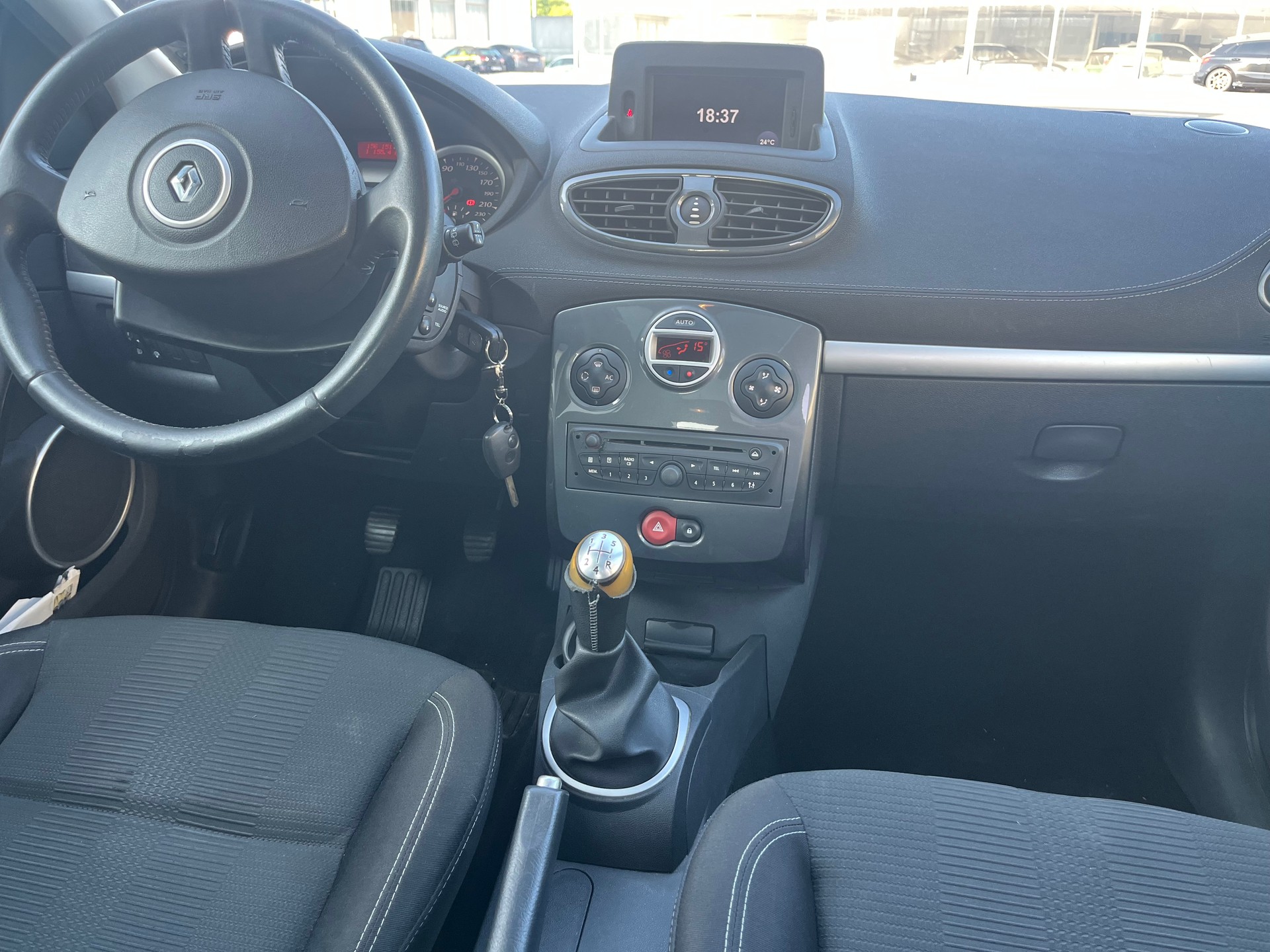 RENAULT Clio Grandtour 1.2 16V Turbo Dynamique-image-14