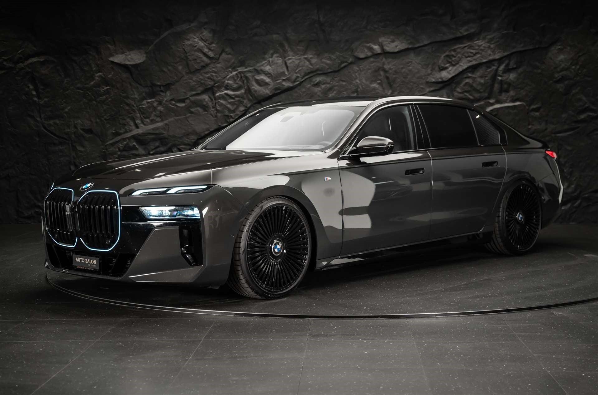 BMW 740d xDrive 48V M Sport Steptronic *Two Tone*