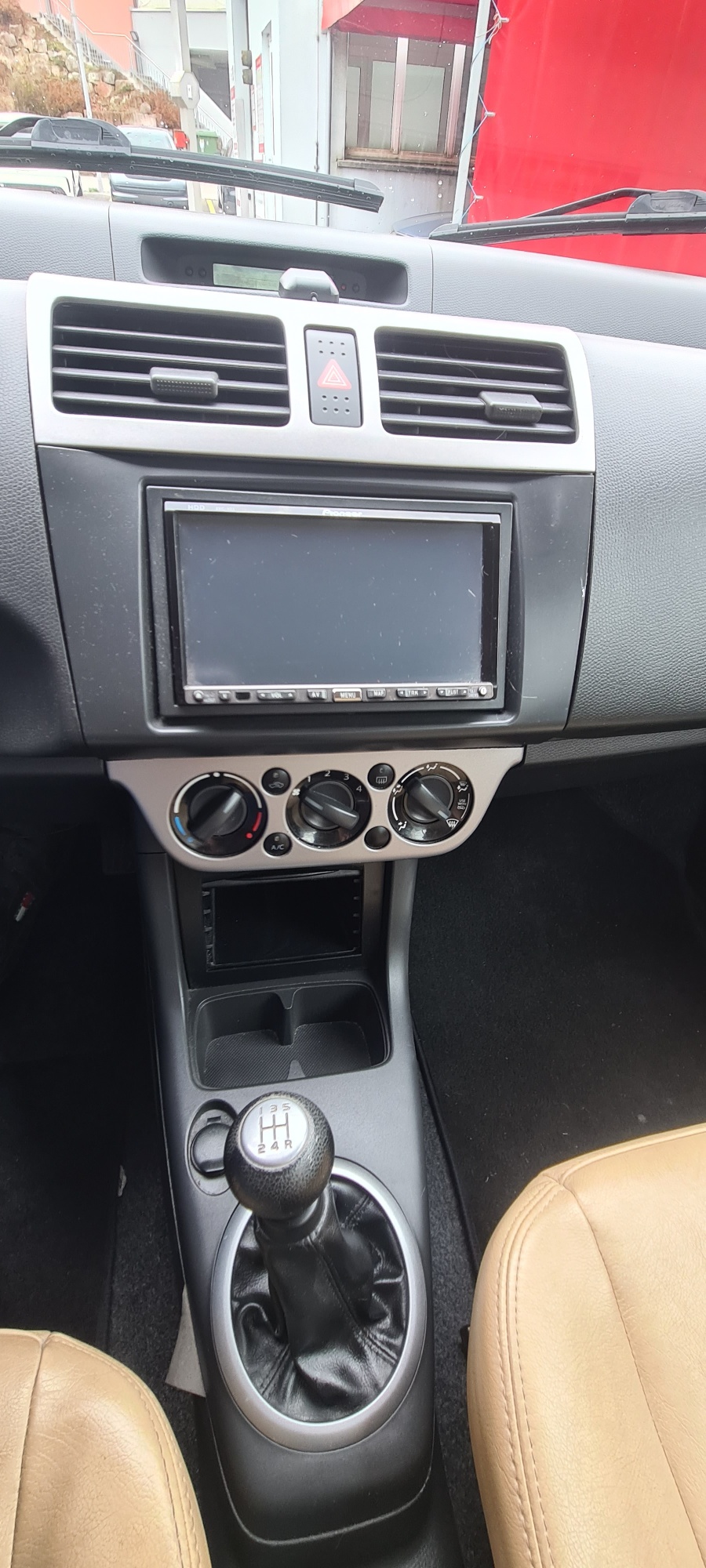 SUZUKI Swift 1.5i 16V VVT GL Top-image-13
