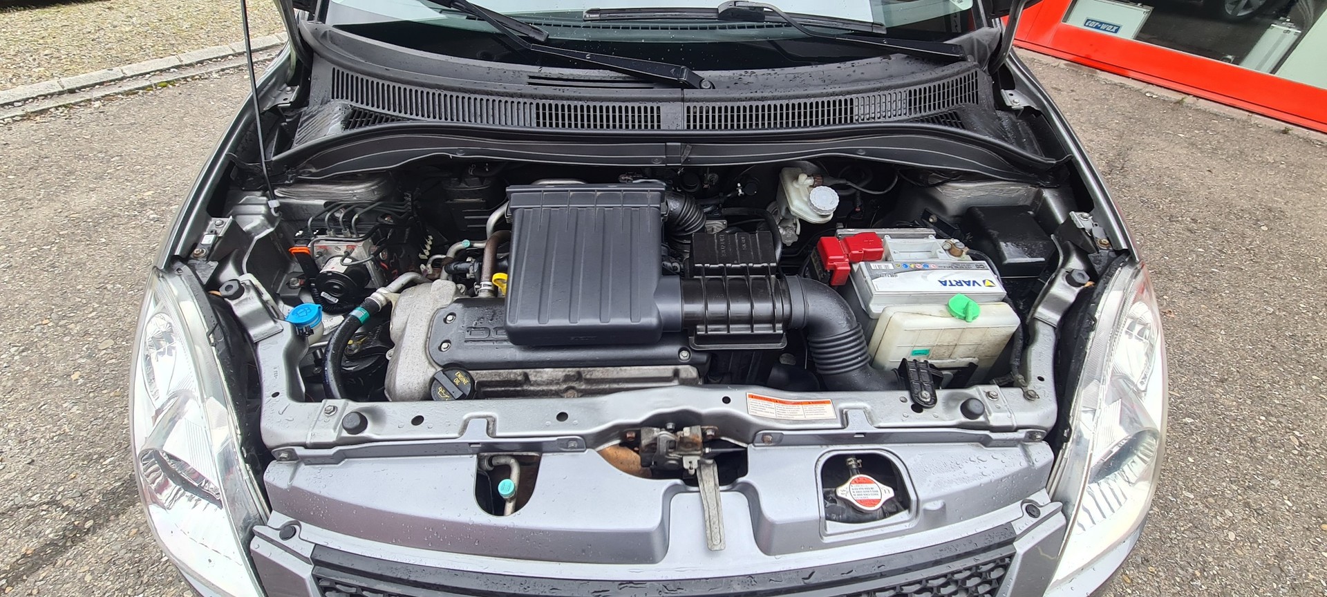 SUZUKI Swift 1.5i 16V VVT GL Top-image-23