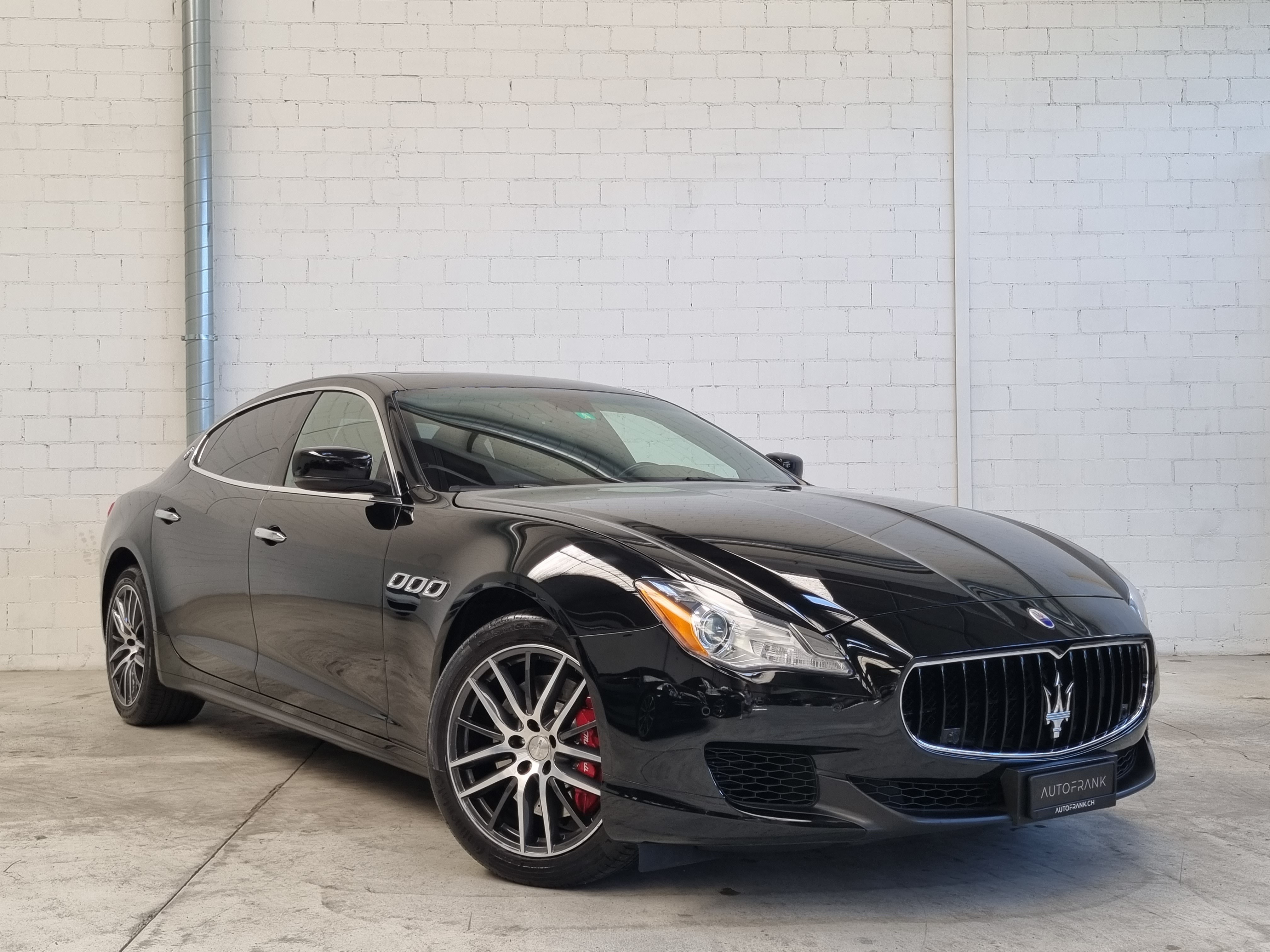 MASERATI Quattroporte 3.0 (Limousine)