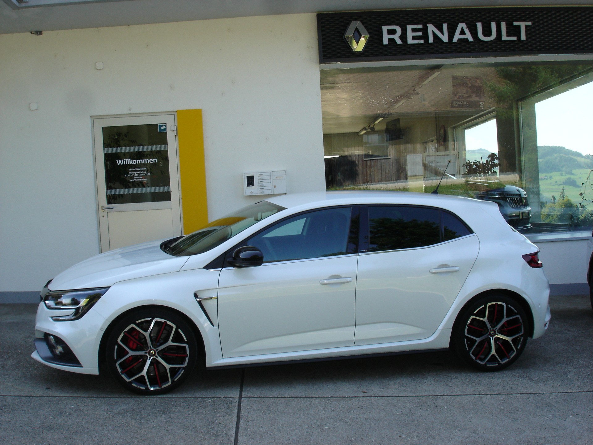 RENAULT Mégane Trophy 300 EDC