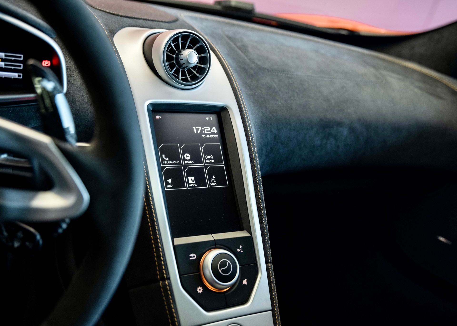 McLAREN 650S Coupé 3.8 V8 SSG-image-26